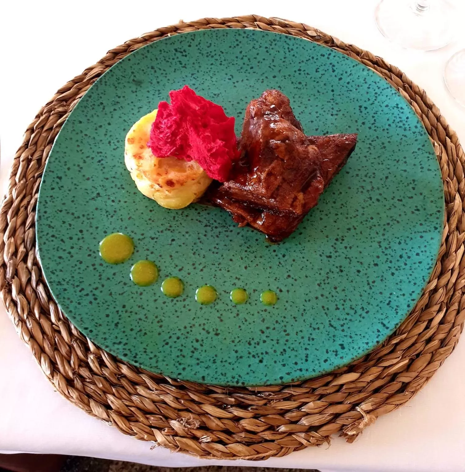 Food and drinks in Hospes Palacio de Arenales & Spa