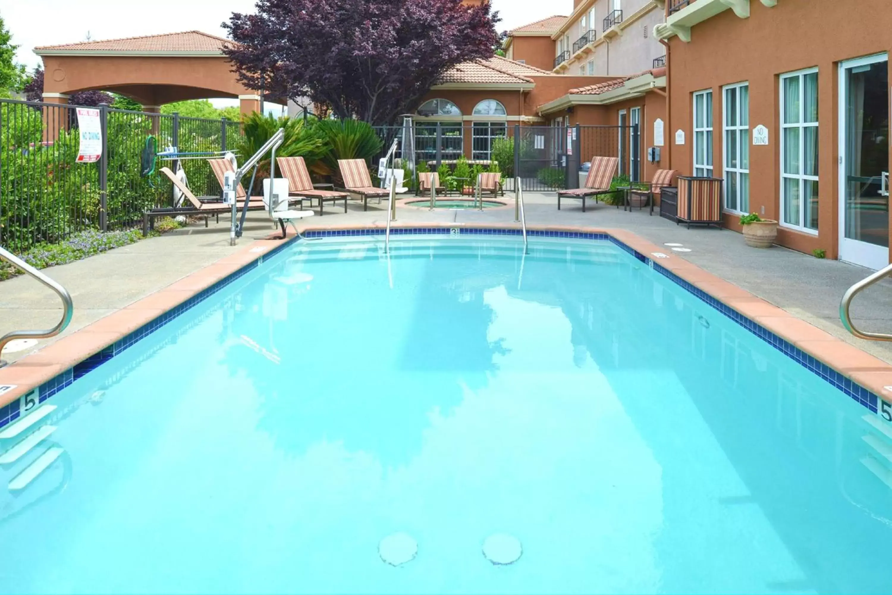 Pool view, Swimming Pool in Hilton Garden Inn Napa