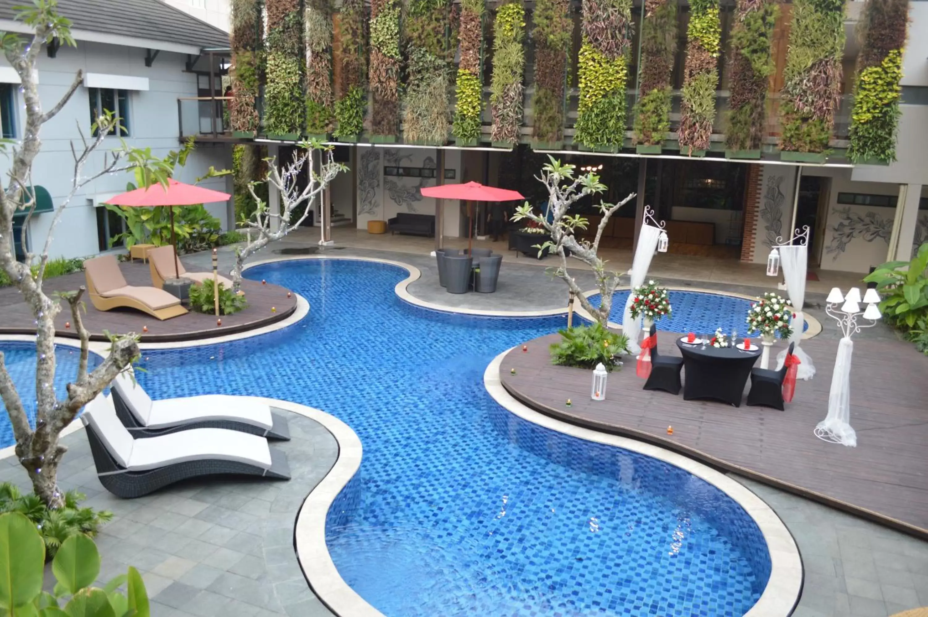 Swimming Pool in Patra Bandung Hotel