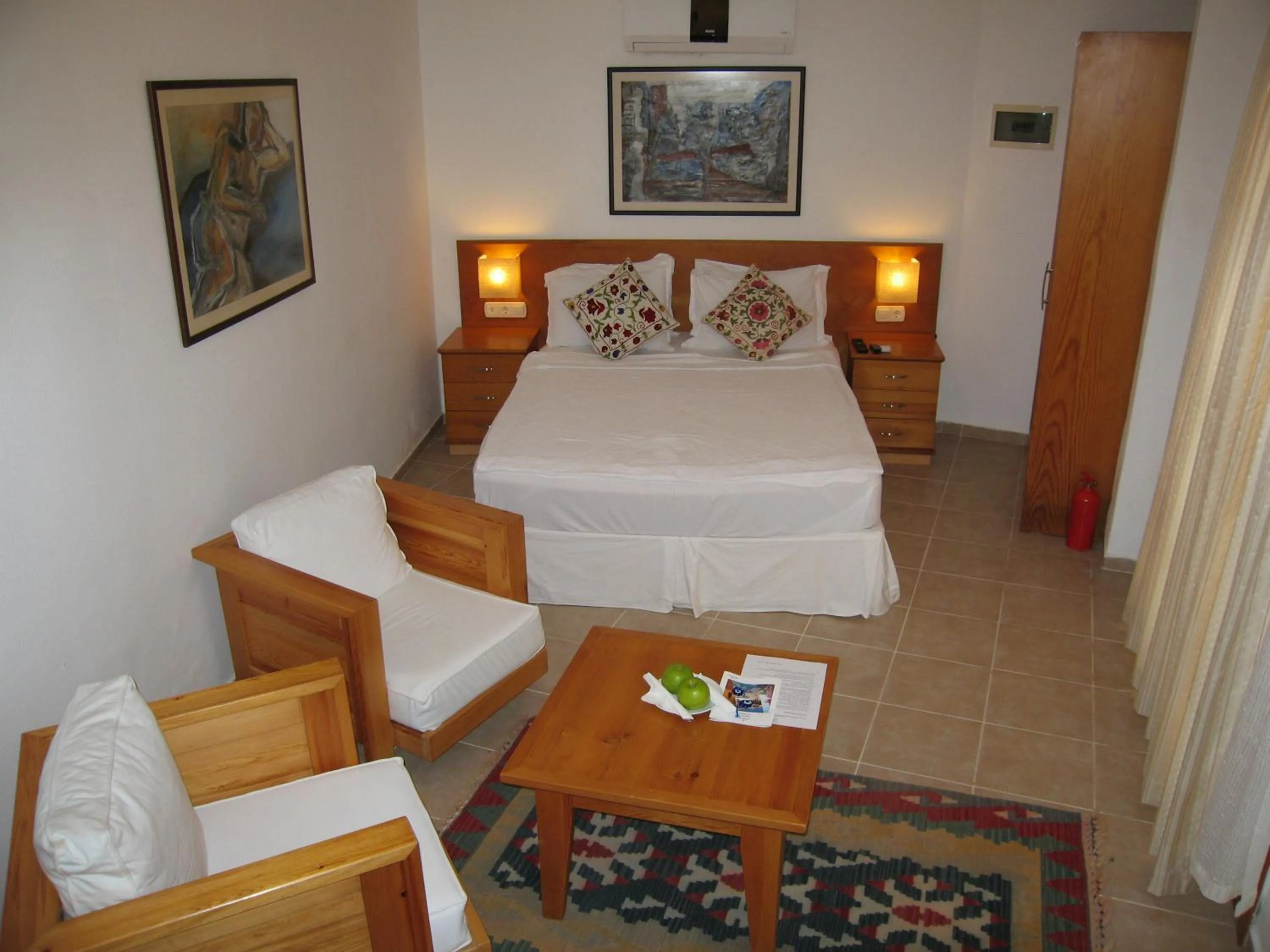 Photo of the whole room, Bed in Lycia Hotel