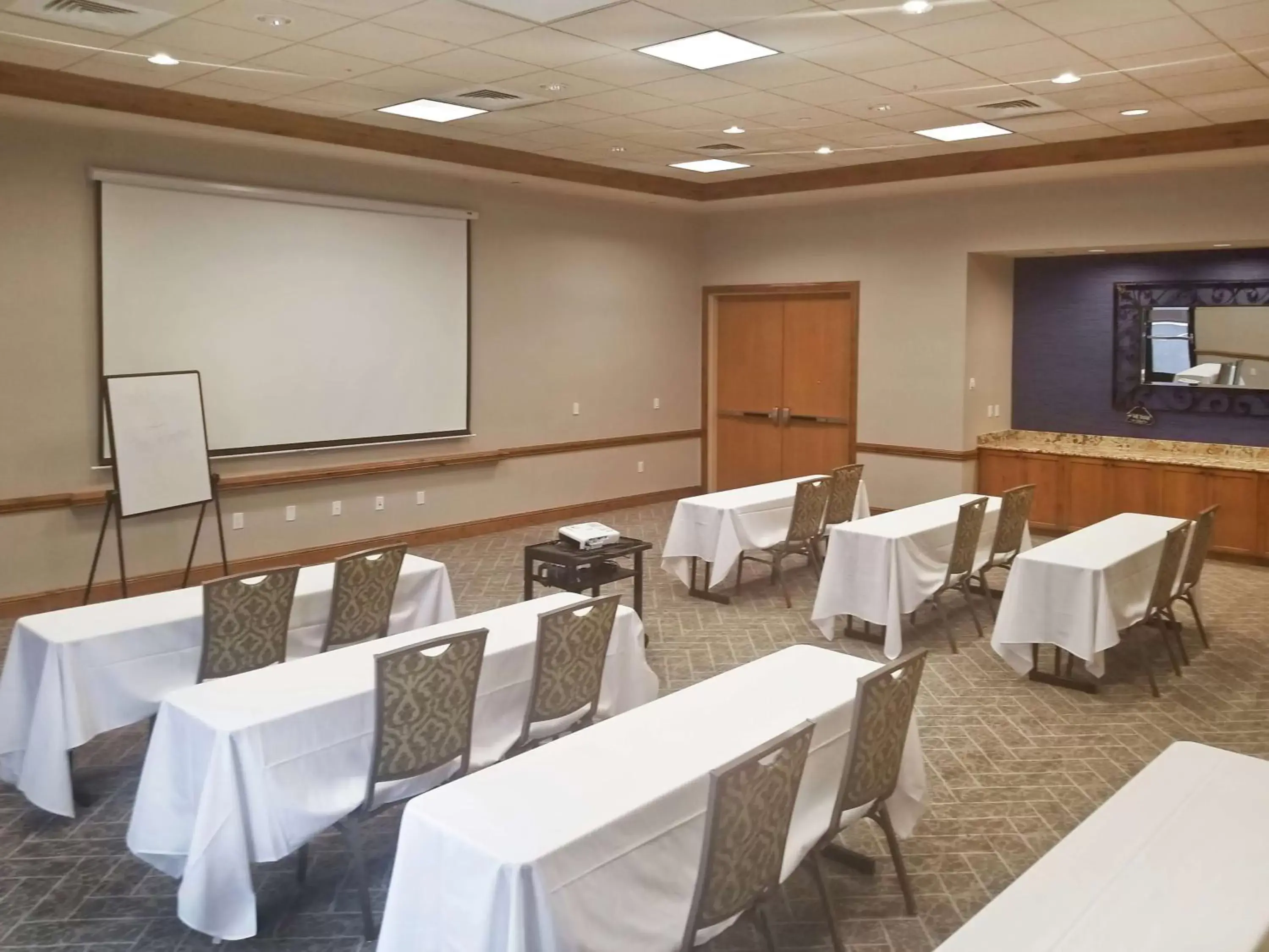 Meeting/conference room in Hampton Inn & Suites Salt Lake City-West Jordan