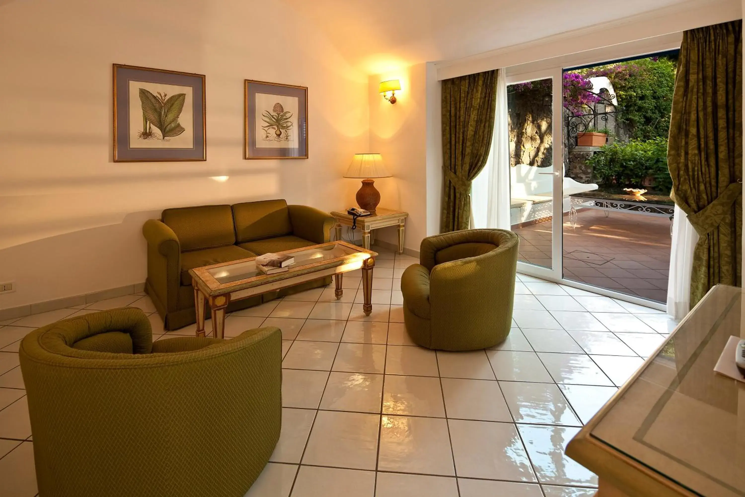 Living room, Seating Area in Grand Hotel Il Moresco