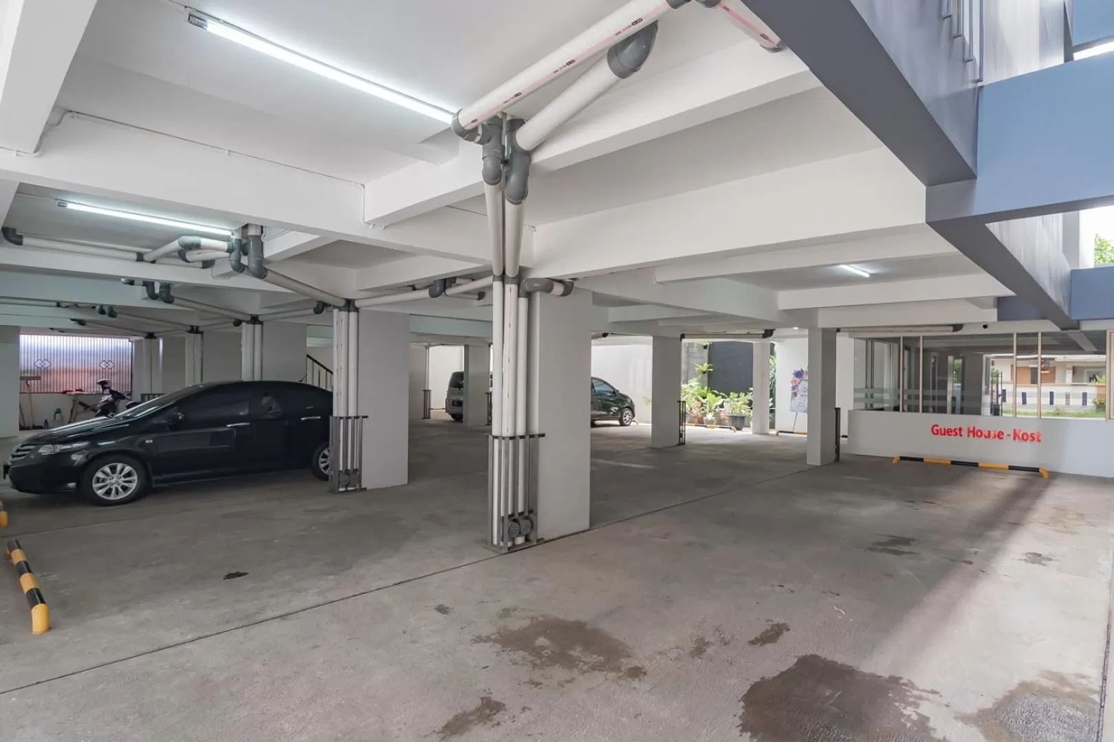 Lobby or reception in RedDoorz Plus @ Cirebon City Center