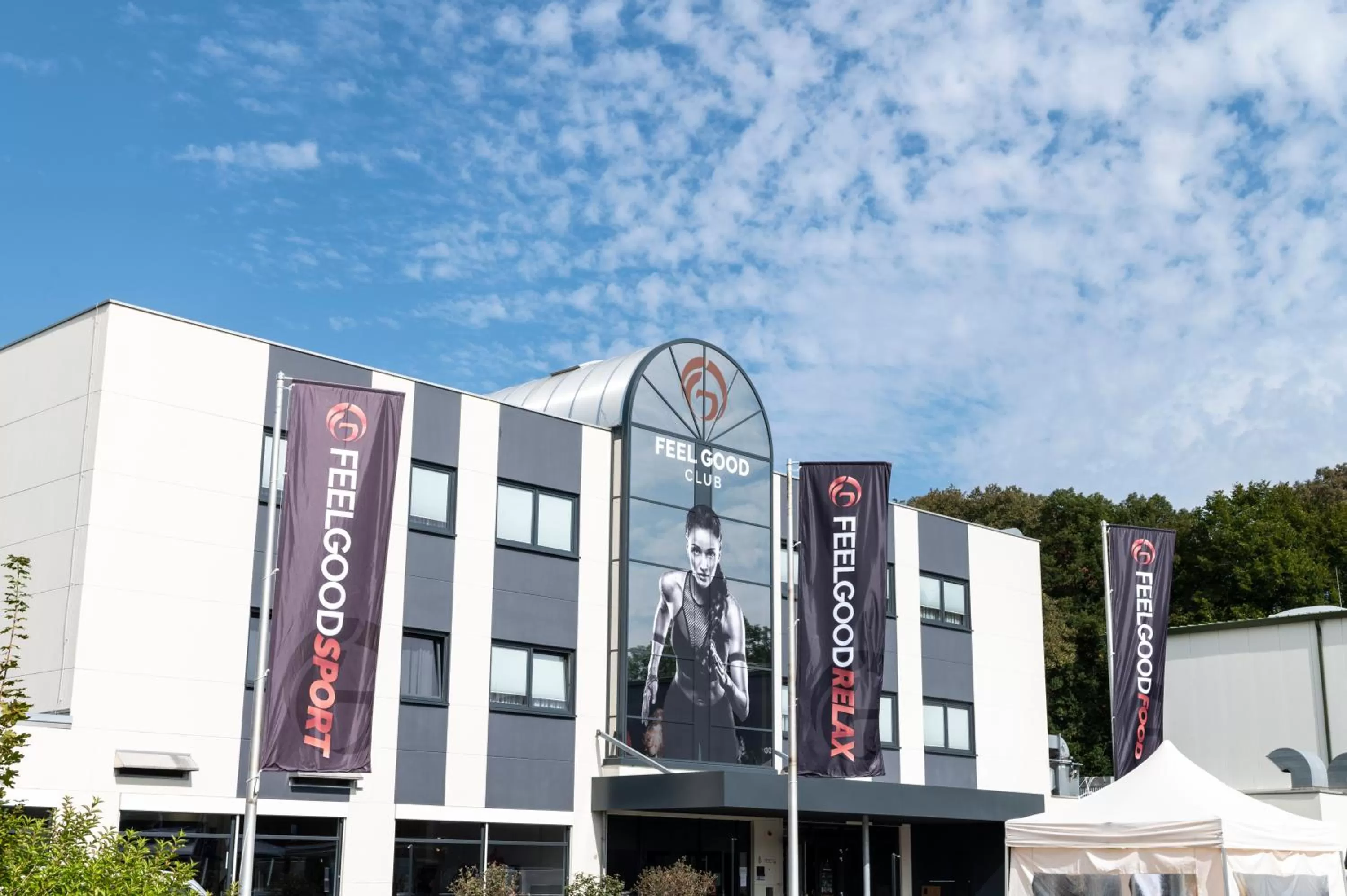 Facade/entrance in Feel Good Hotel