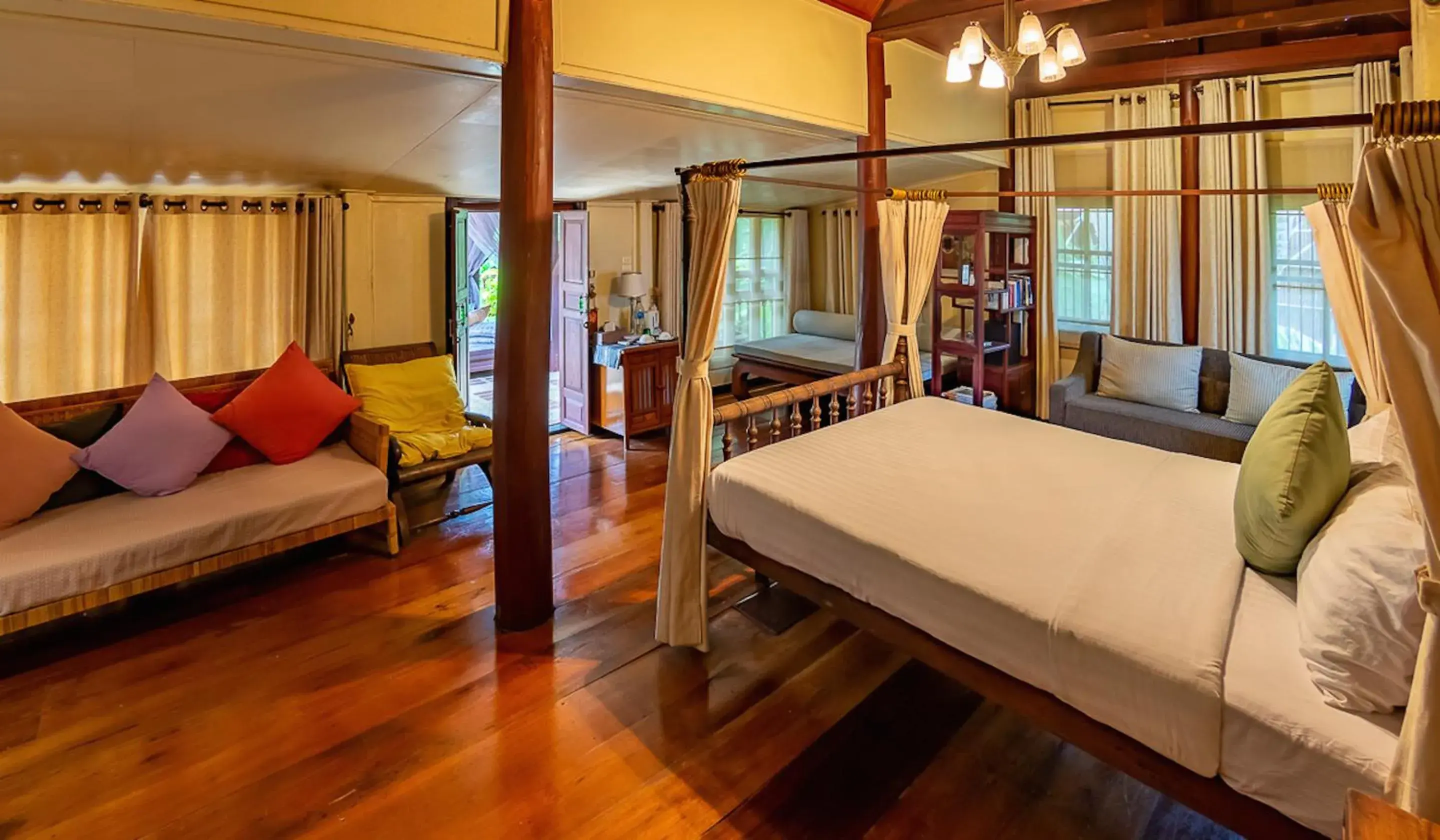 Bedroom in Ban Keaw Villas