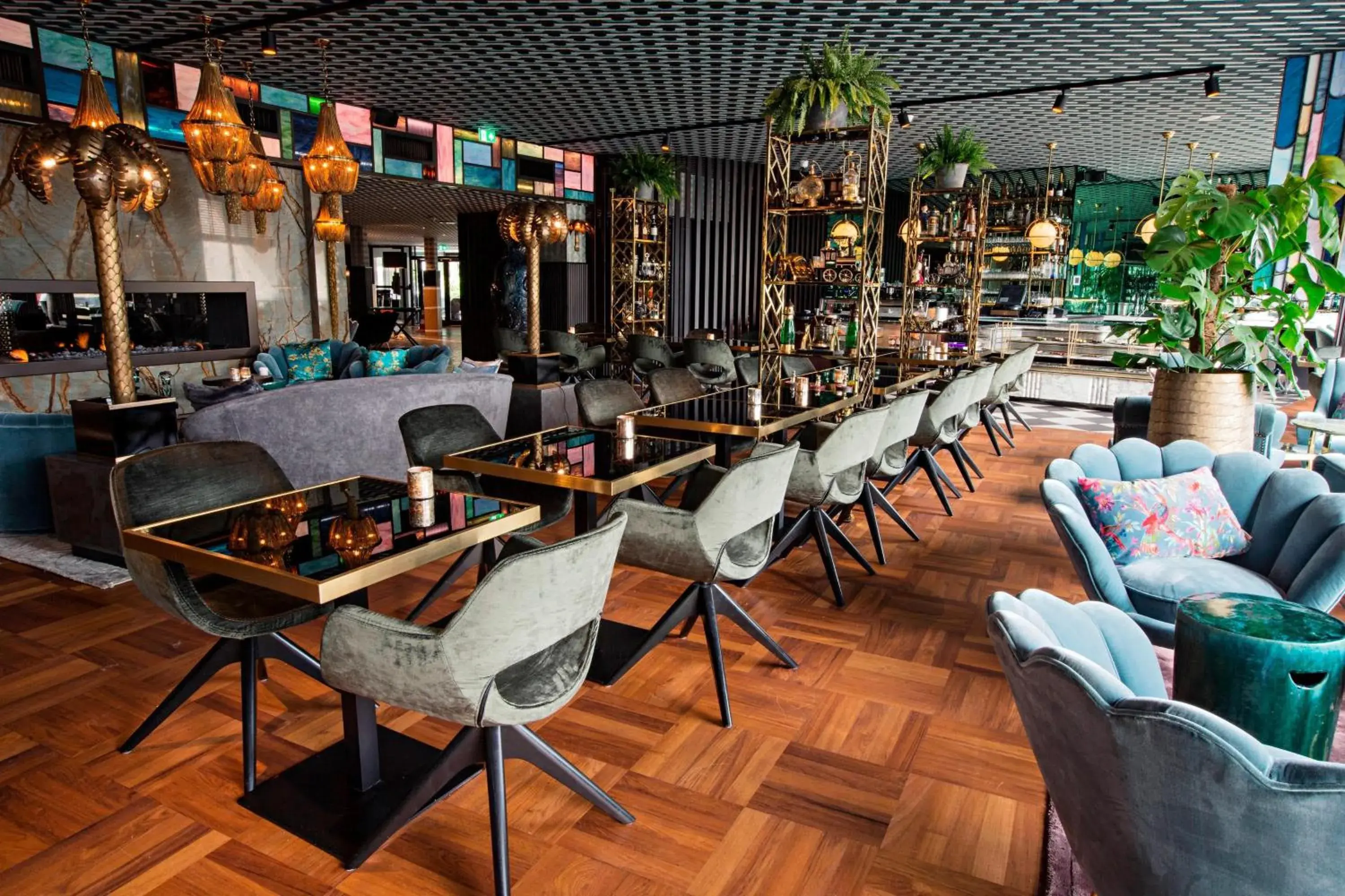 Living room, Lounge/Bar in Apollo Hotel Amsterdam, a Tribute Portfolio Hotel