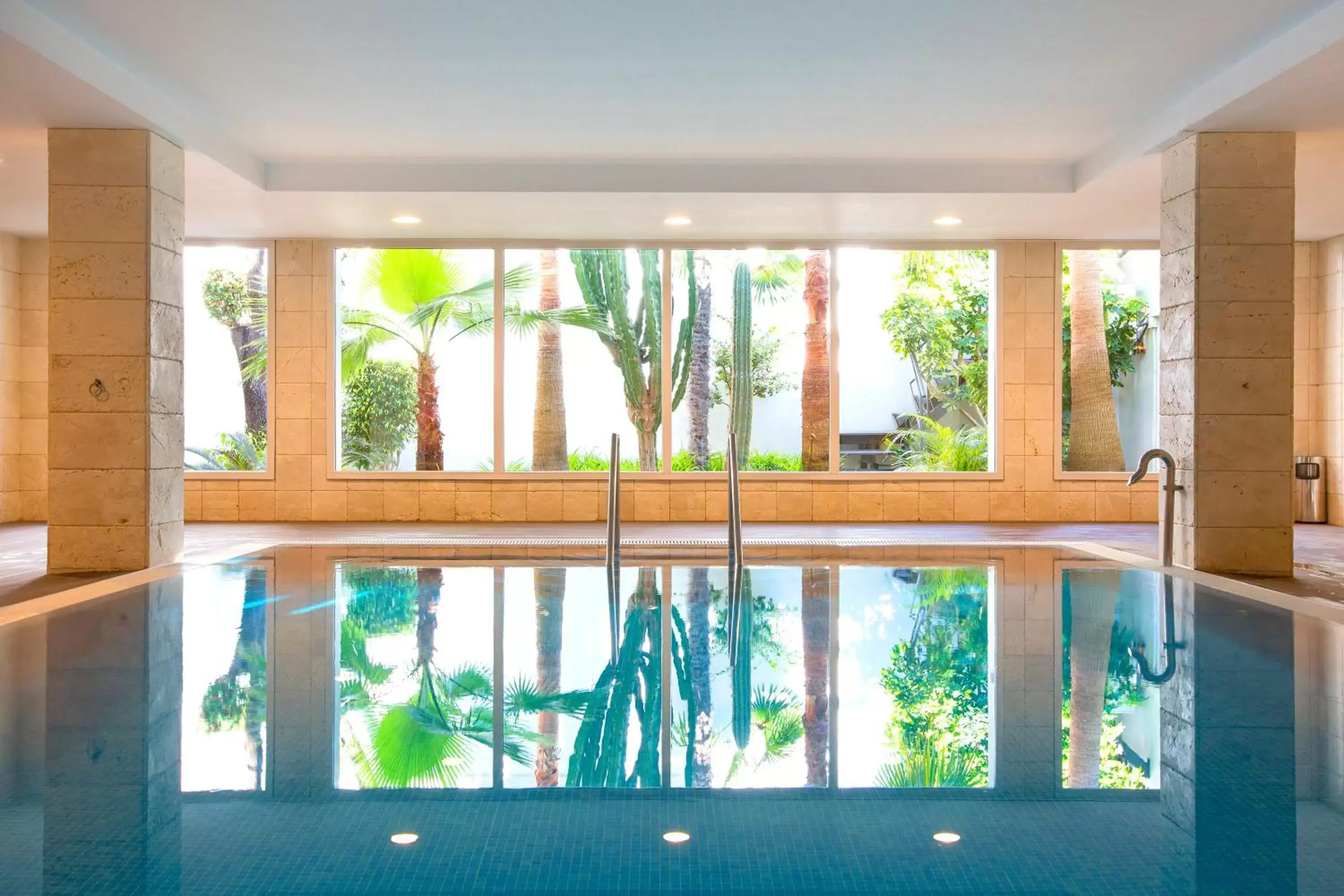 Swimming pool in Hipotels Hipocampo Playa Swimming pool in Hipotels Hipocampo Playa