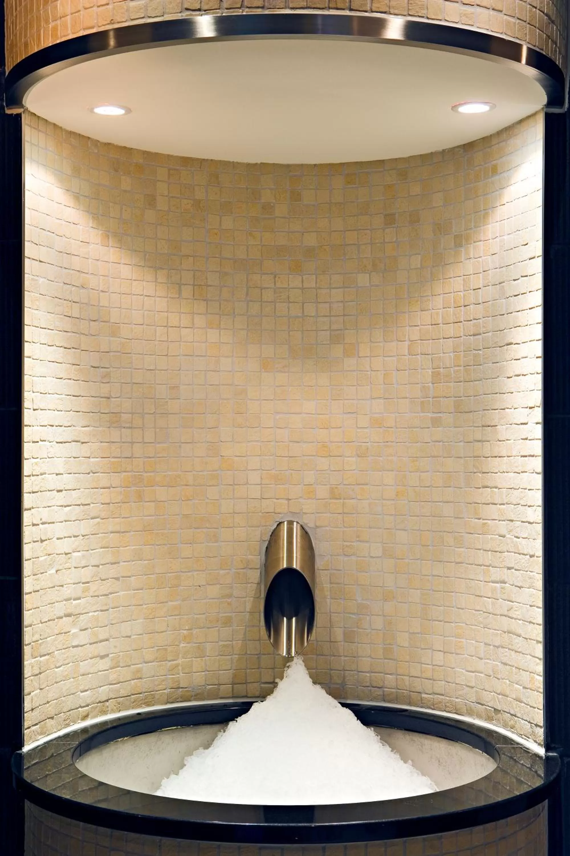 Spa and wellness centre/facilities in Novotel Berlin Am Tiergarten