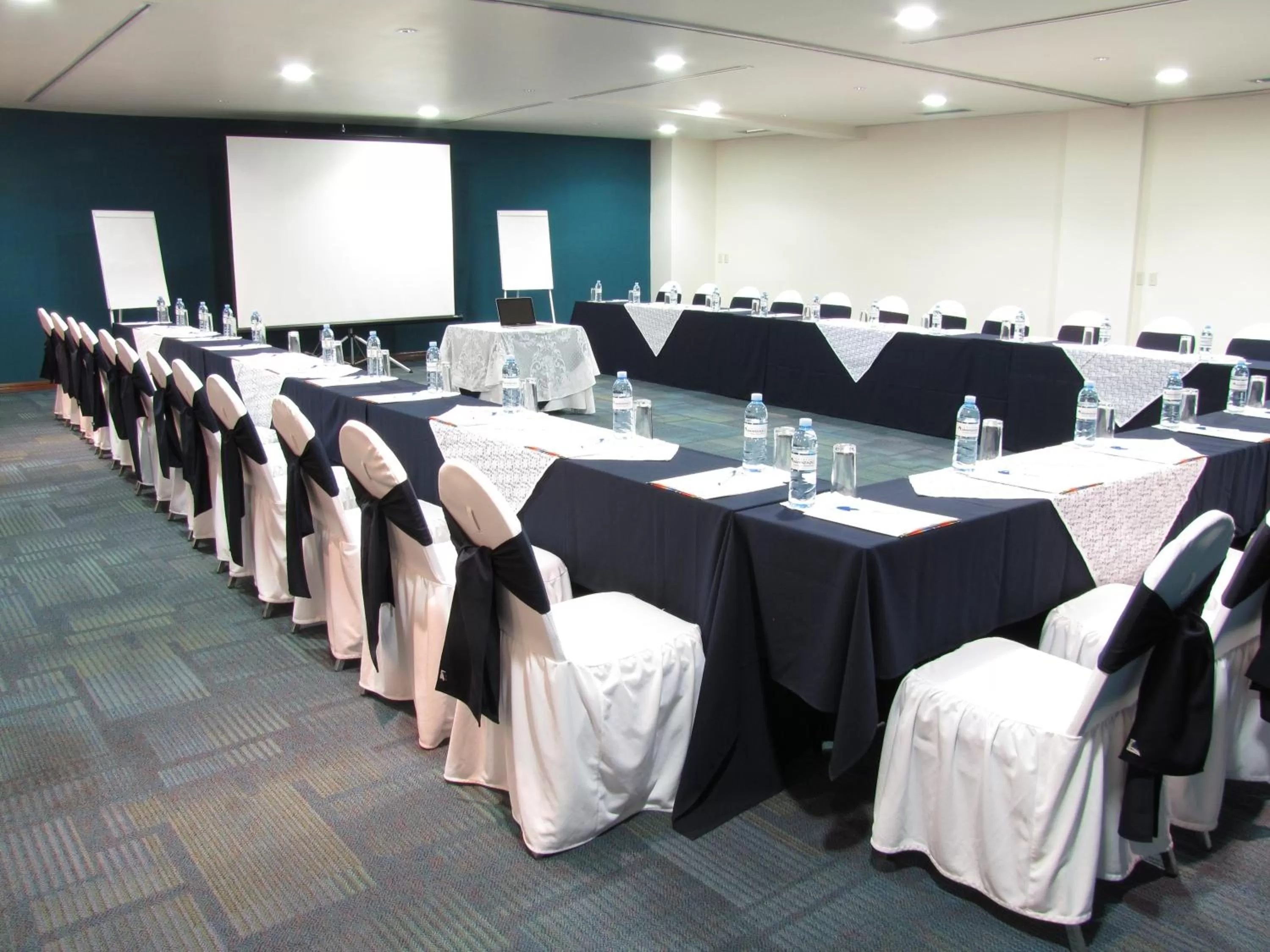 Lounge or bar in Aranzazu Centro Historico