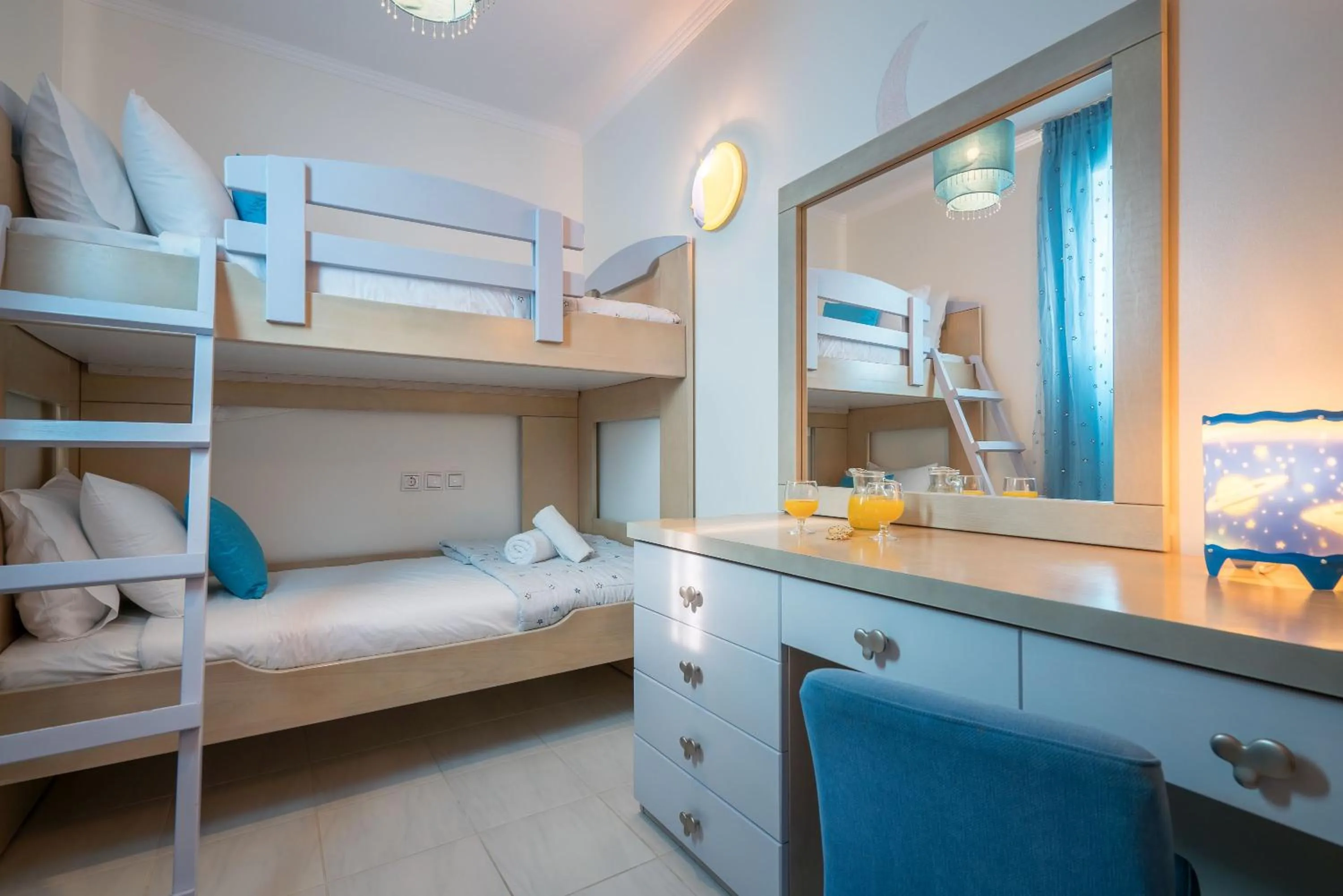 Bedroom, Bed in Galaxy Beach Resort BW Premier Collection