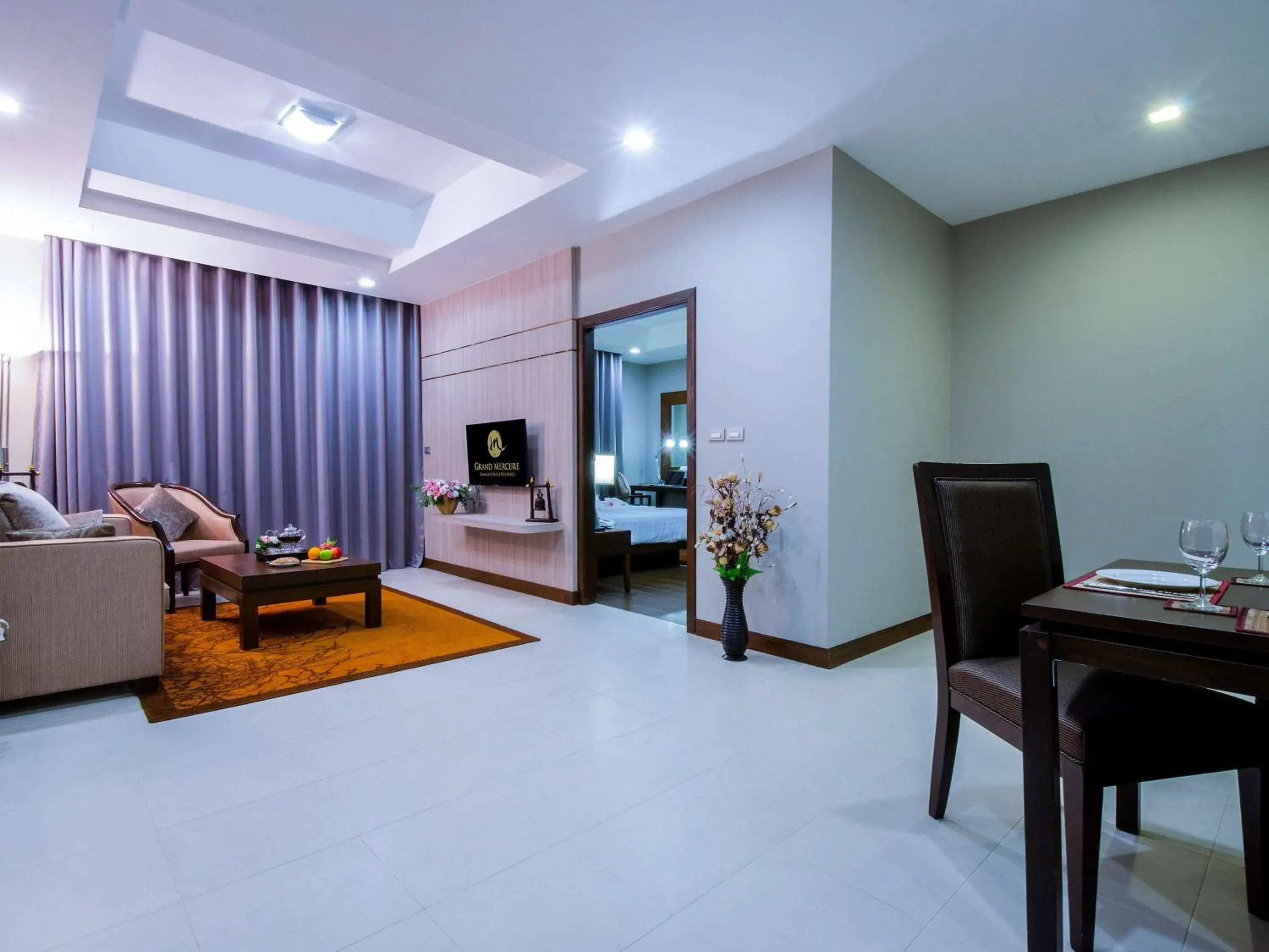 Photo of the whole room in Grand Mercure Bangkok Asoke Residence