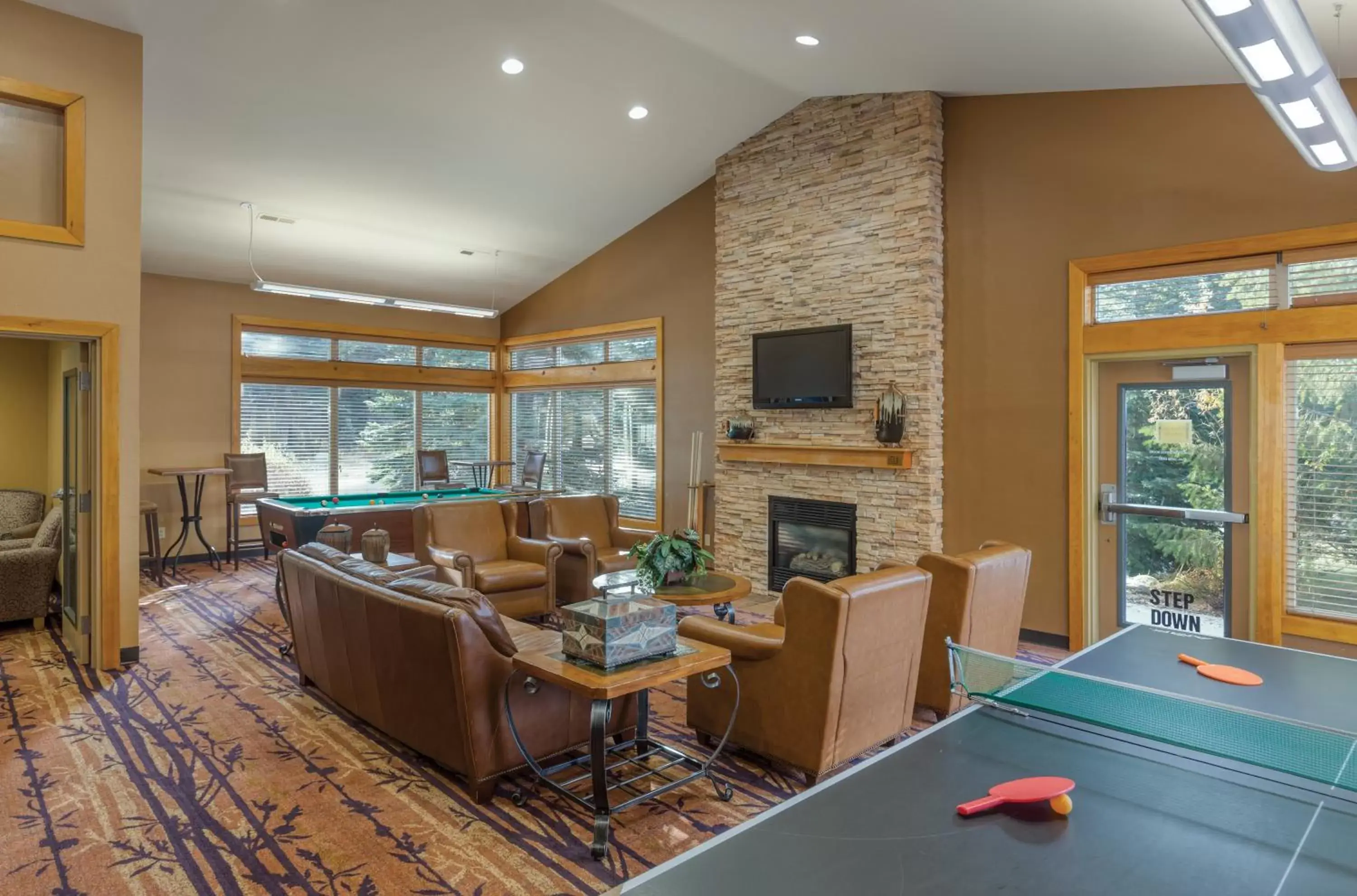Game Room, Restaurant/Places to Eat in WorldMark McCall