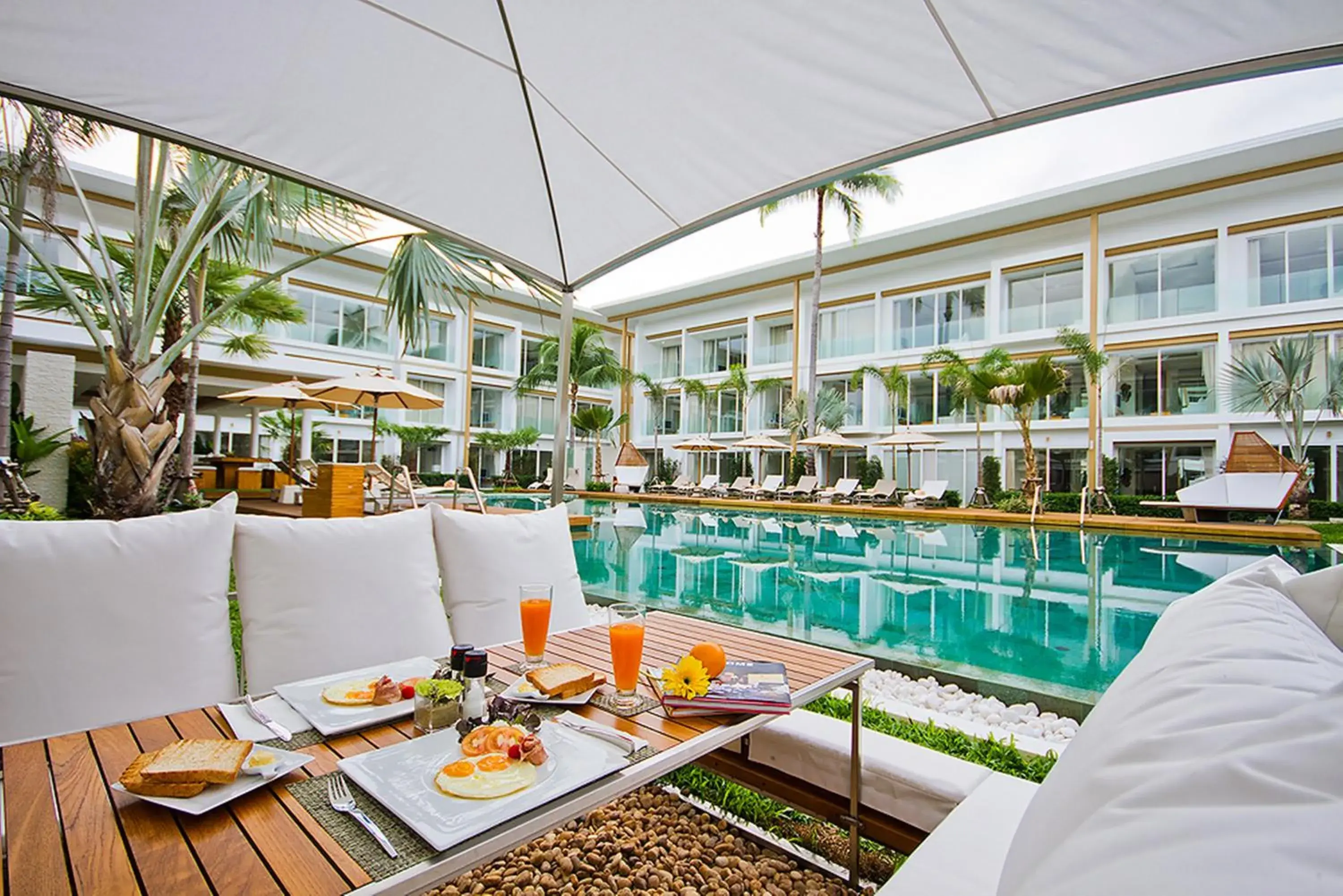 Restaurant/places to eat, Swimming Pool in Lanna Samui - SHA Extra Plus