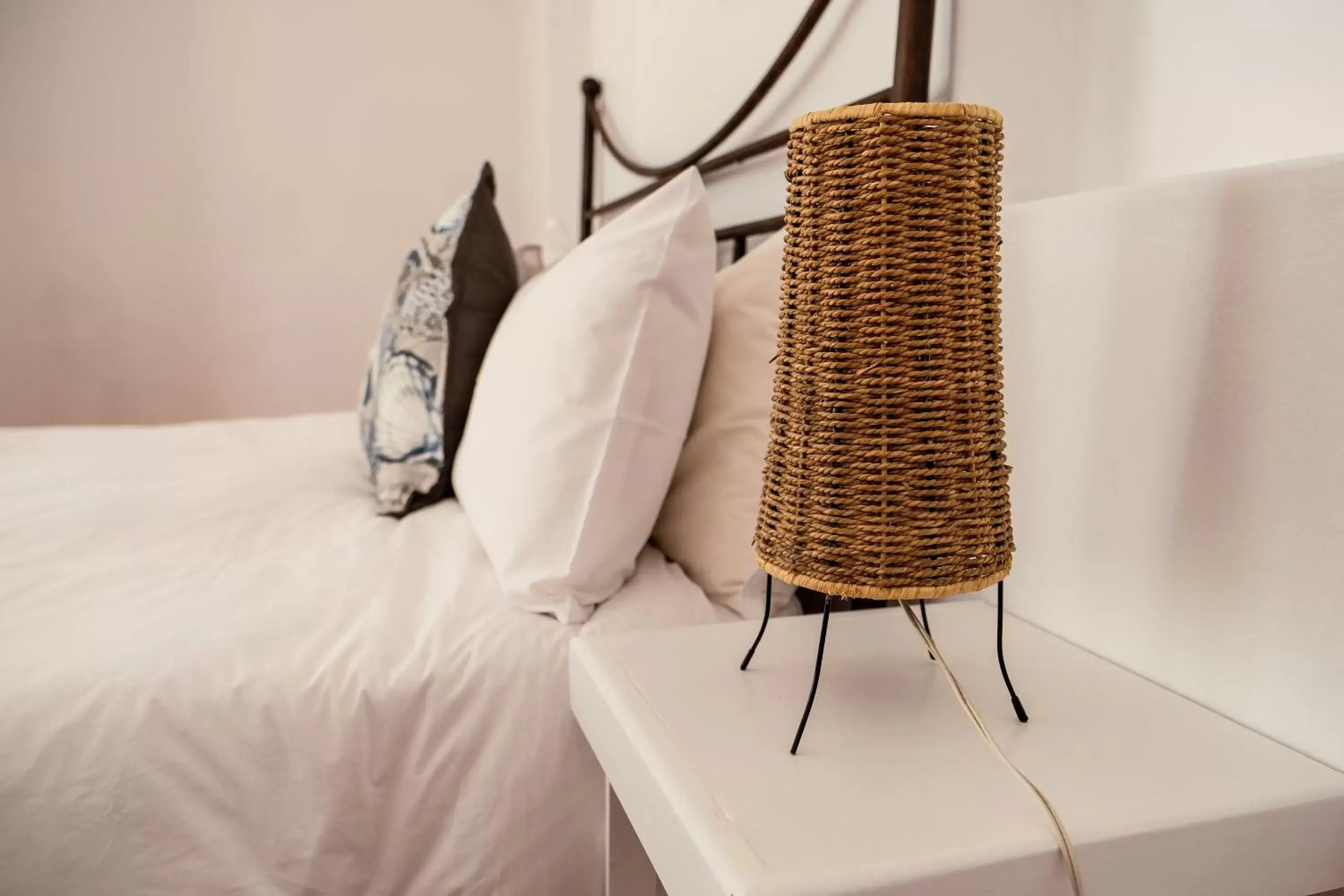 Bedroom, Bed in Boulders Beach Hotel, Cafe and Curio shop