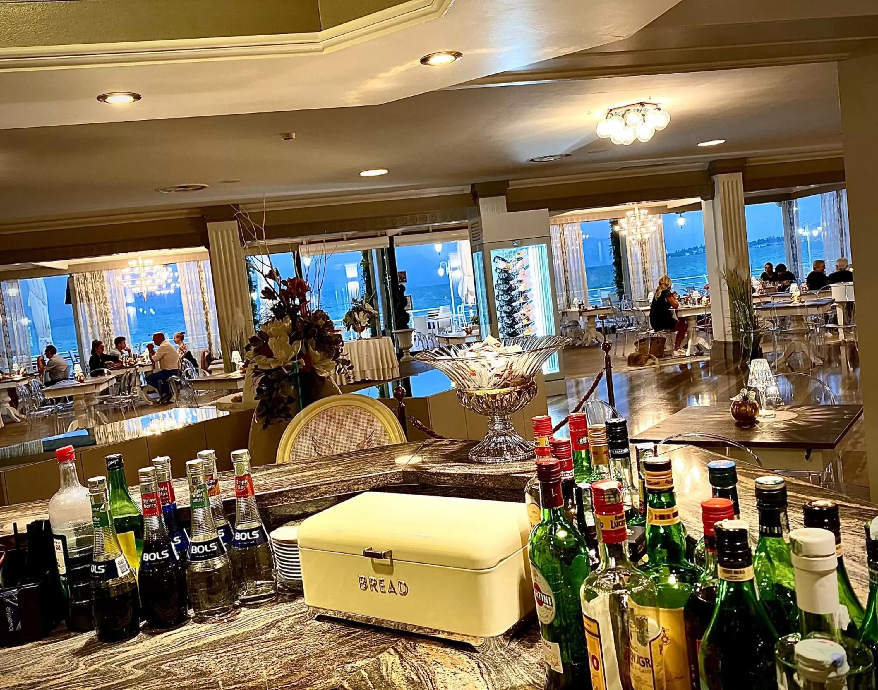 Lounge or bar in Hotel Aquila D'Oro Desenzano
