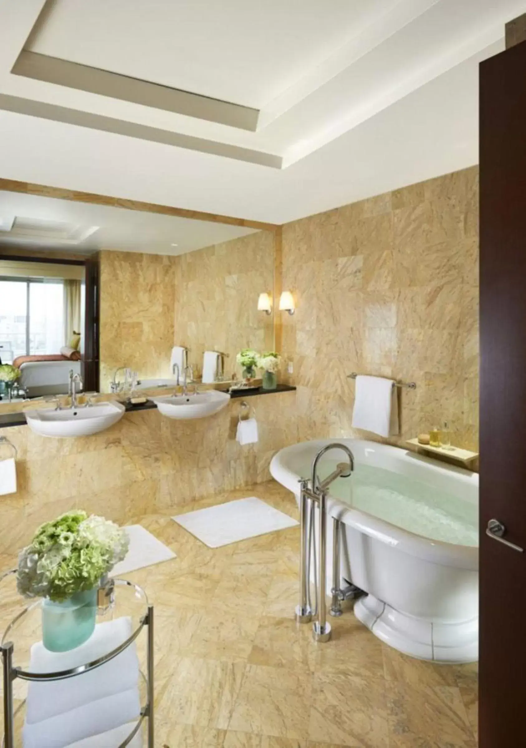 Bathroom in Mandarin Oriental Miami