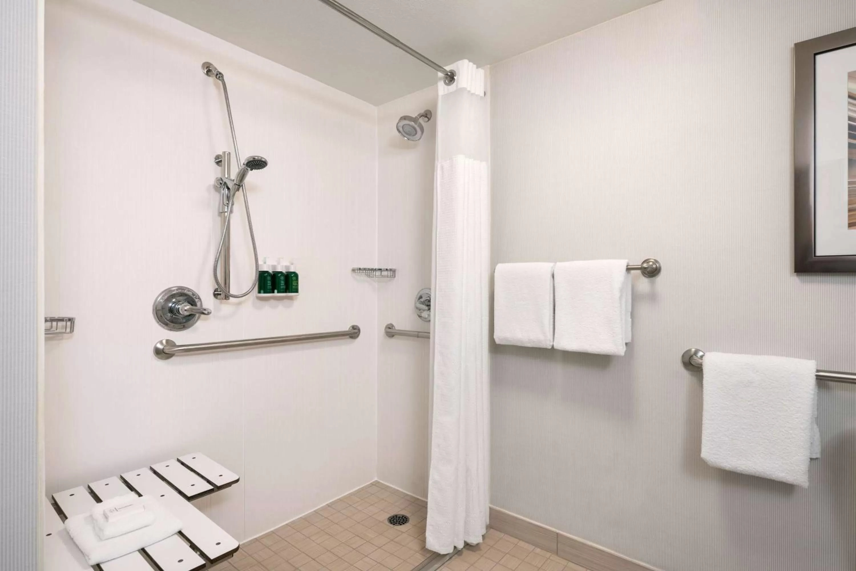 Bathroom in Sonesta Select Phoenix Camelback