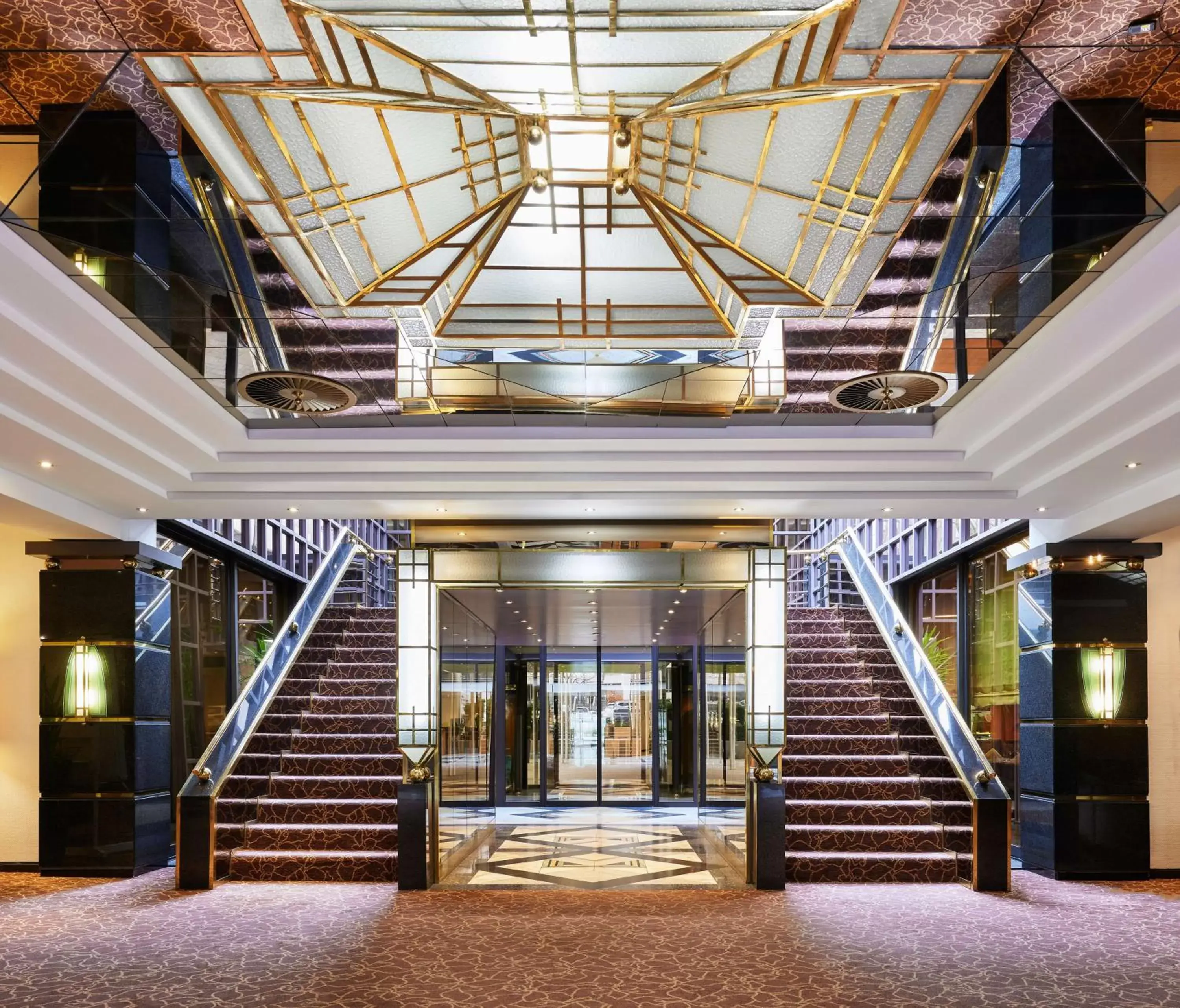 Lobby or reception in Lindner Hotel Dusseldorf Seestern, part of JdV by Hyatt