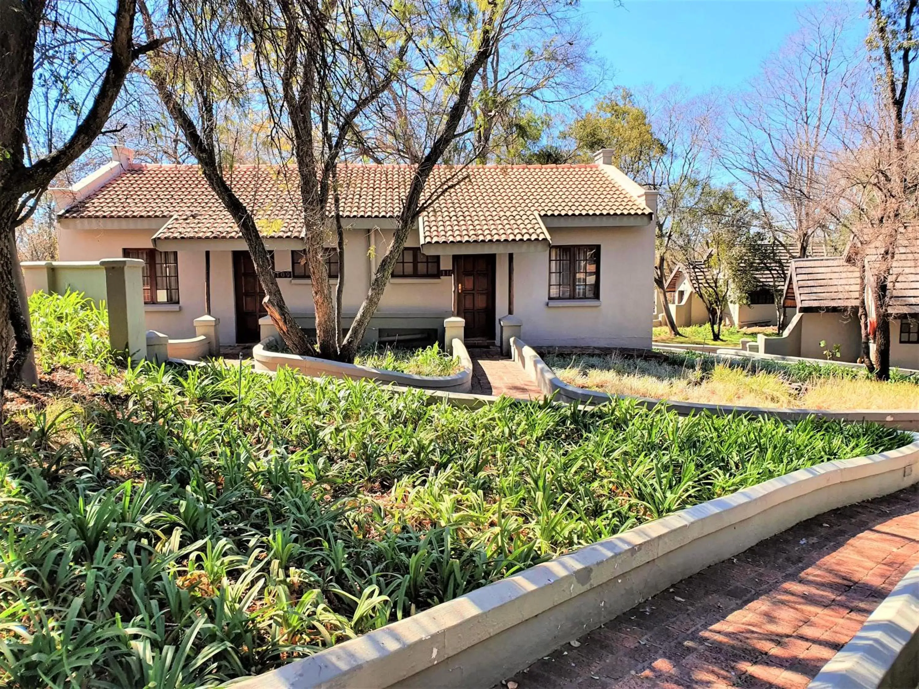 Garden, Property Building in Premier Hotel Roodevalley