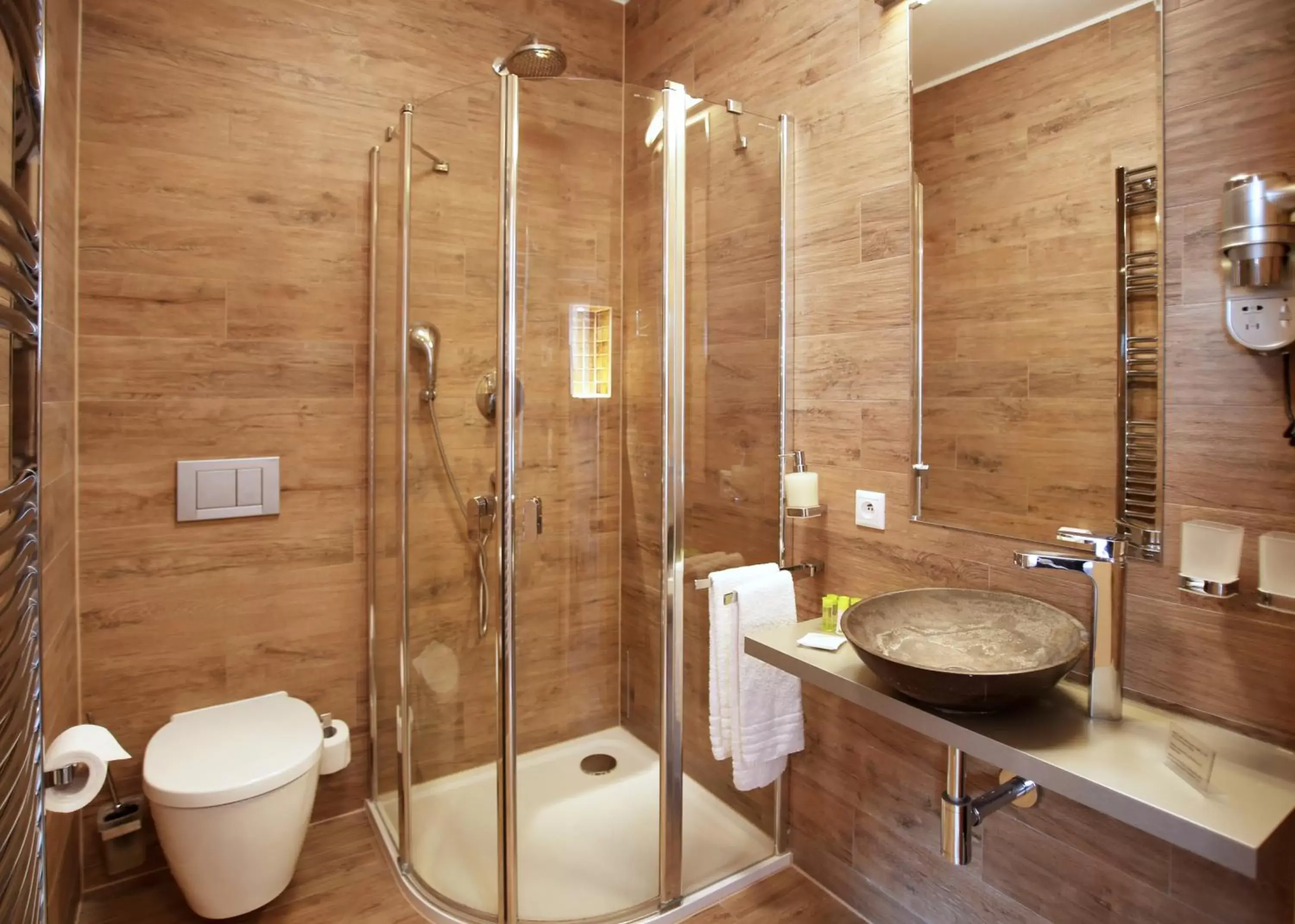 Bathroom in Absolutum Wellness Hotel