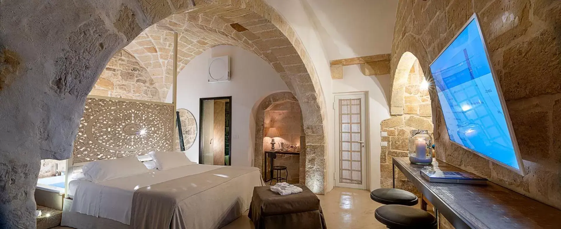 Photo of the whole room, Dining Area in Palazzo Sant'Anna Lecce