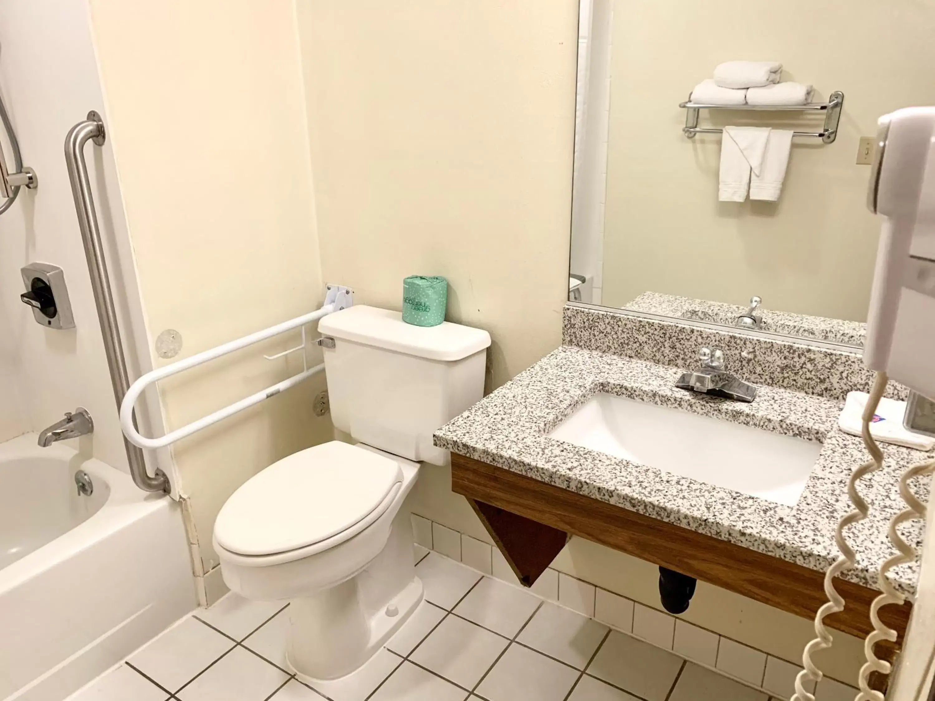 Toilet, Bathroom in Motel 6 McGraw, NY - Cortland