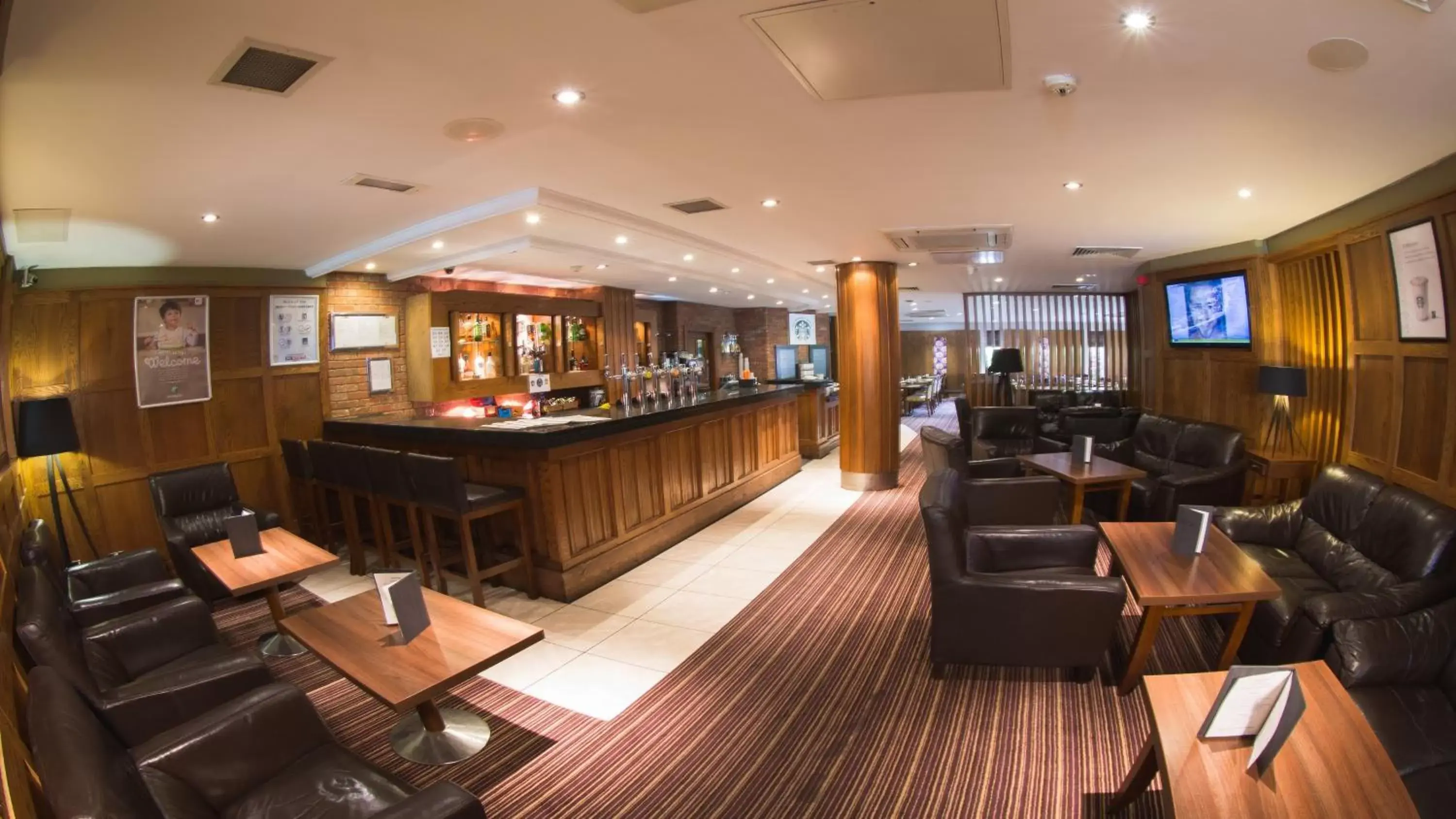 Lounge or bar, Lounge/Bar in Holiday Inn Nottingham, an IHG Hotel