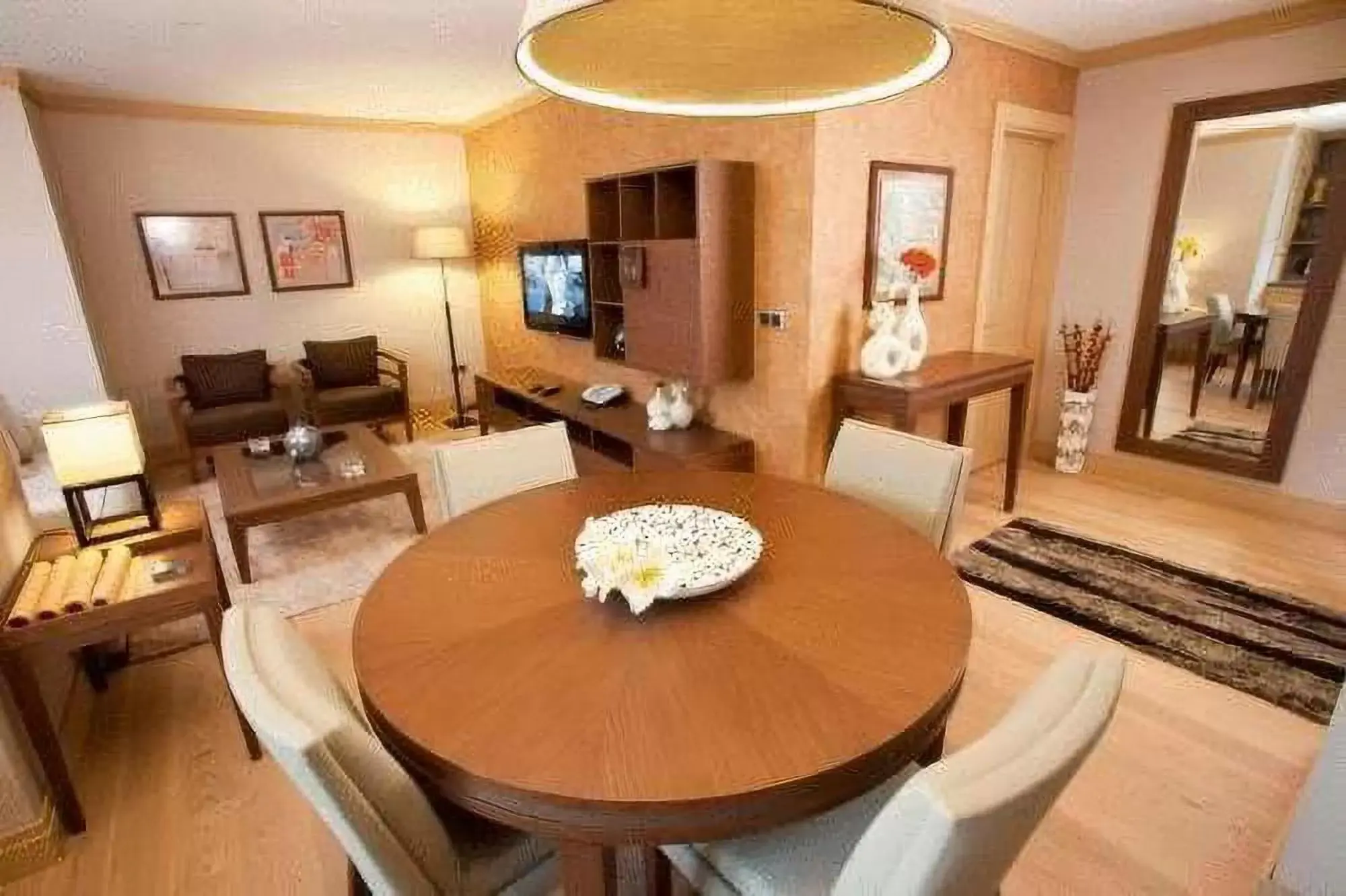 Photo of the whole room, Dining Area in Tunel Residence