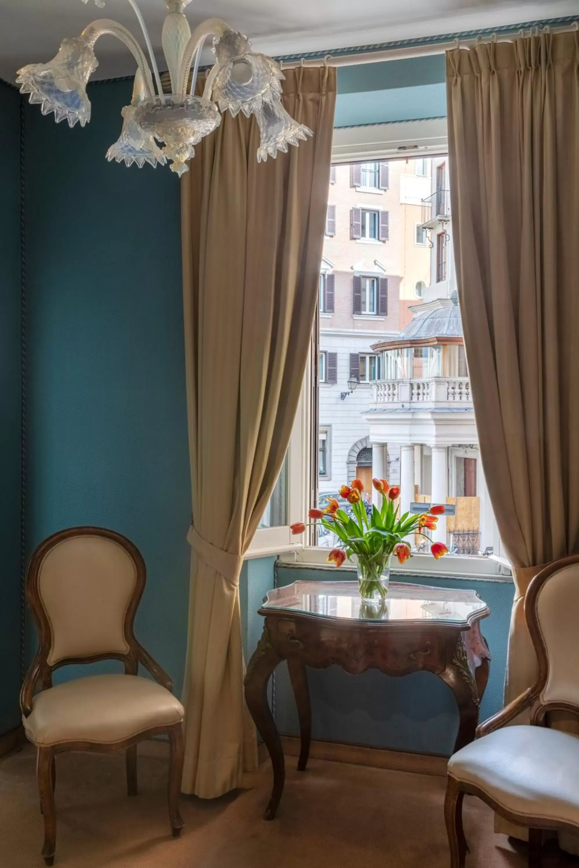 View (from property/room), Seating Area in Hotel Scalinata Di Spagna