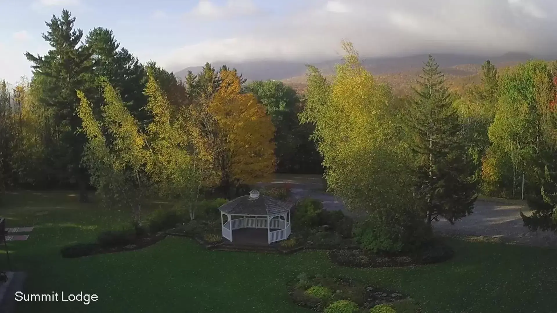 Garden in Summit Lodge