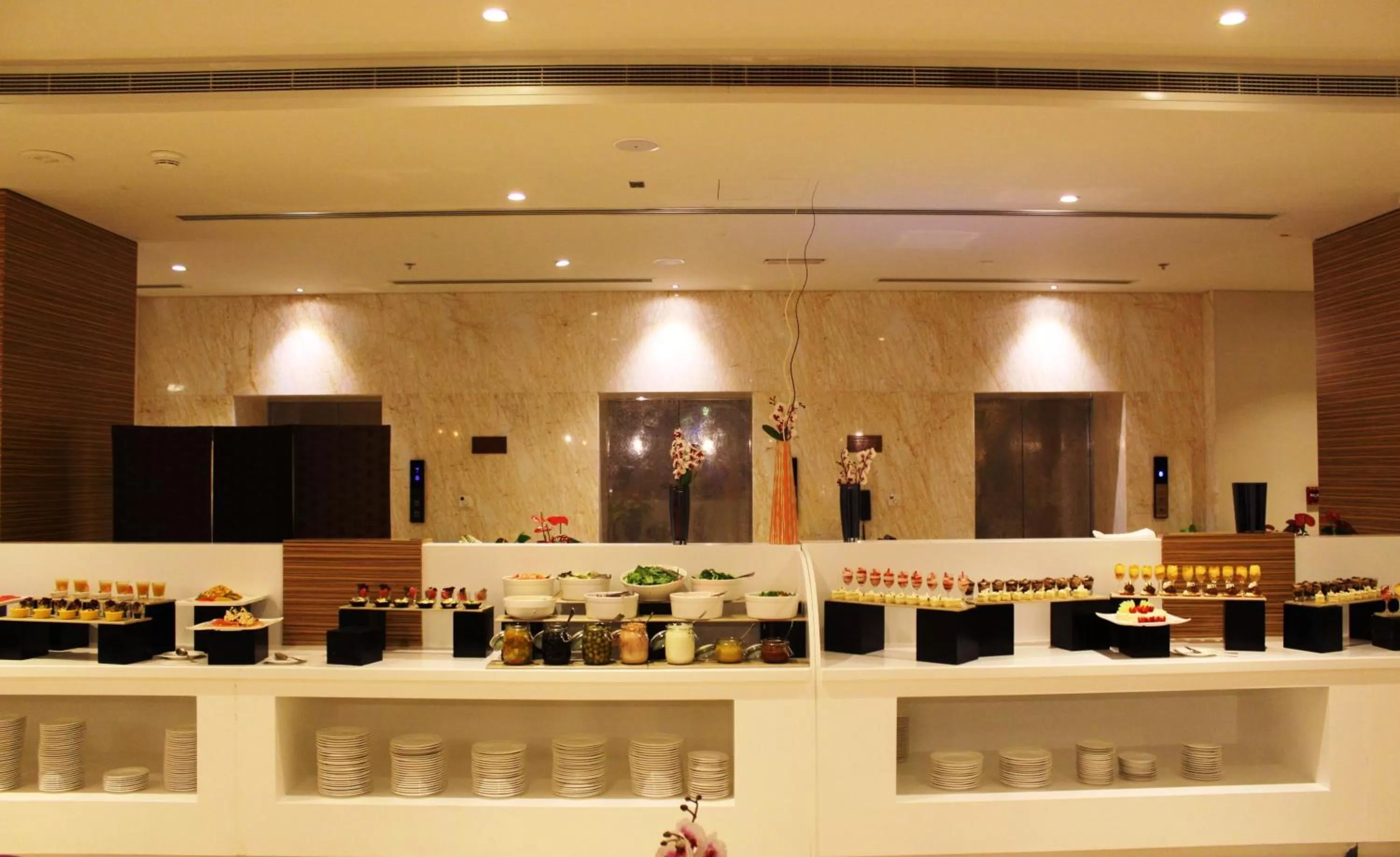 Restaurant/places to eat in Best Western Plus Pearl Creek