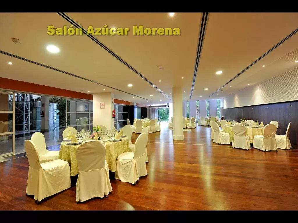 Restaurant/places to eat, Banquet Facilities in Hotel Salobreña Suites