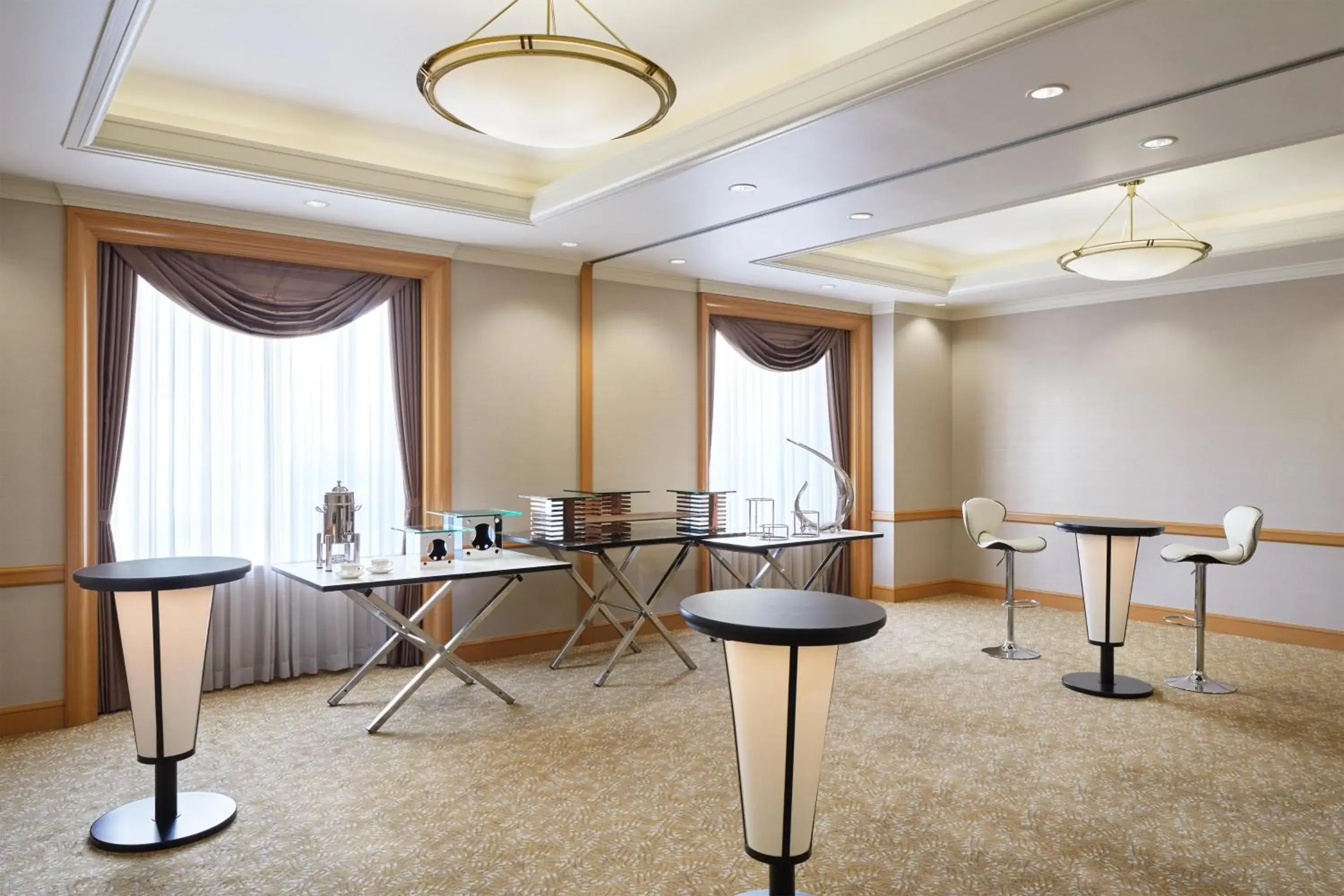 Meeting/conference room in Yokohama Bay Sheraton Hotel and Towers