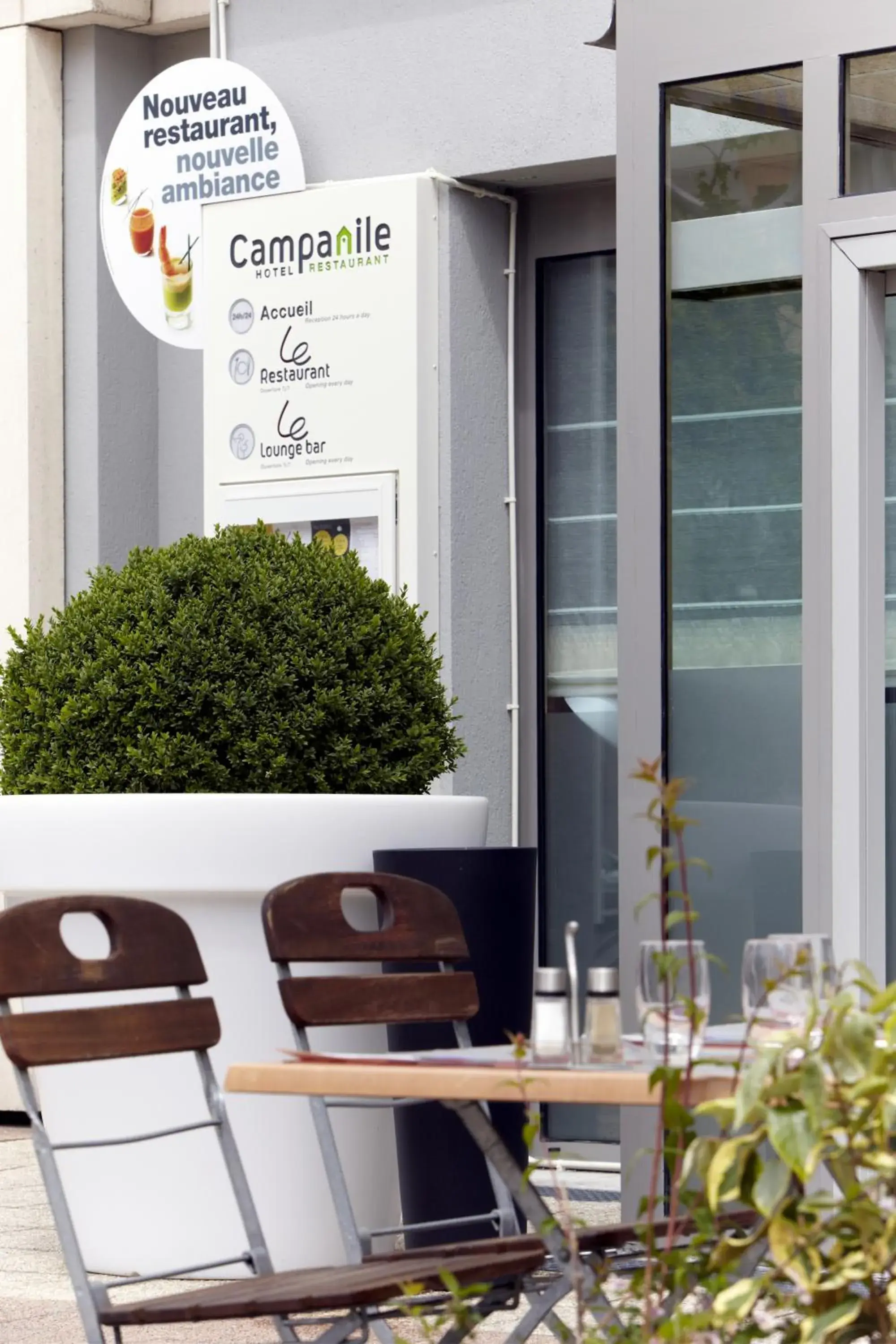 Restaurant/places to eat in Campanile Paris Ouest - Chaville