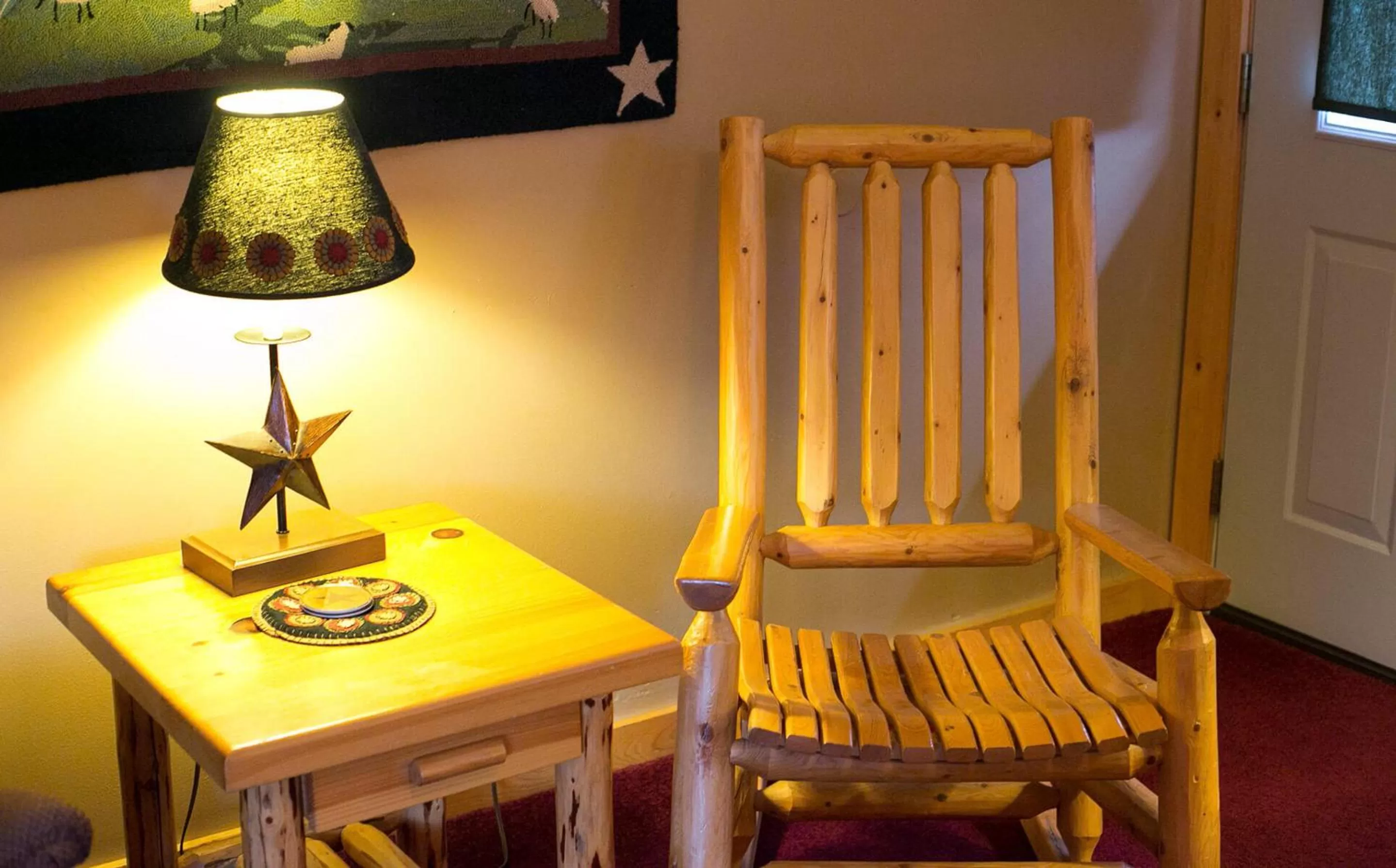 Seating area in Blessing Lodge by Amish Country Lodging