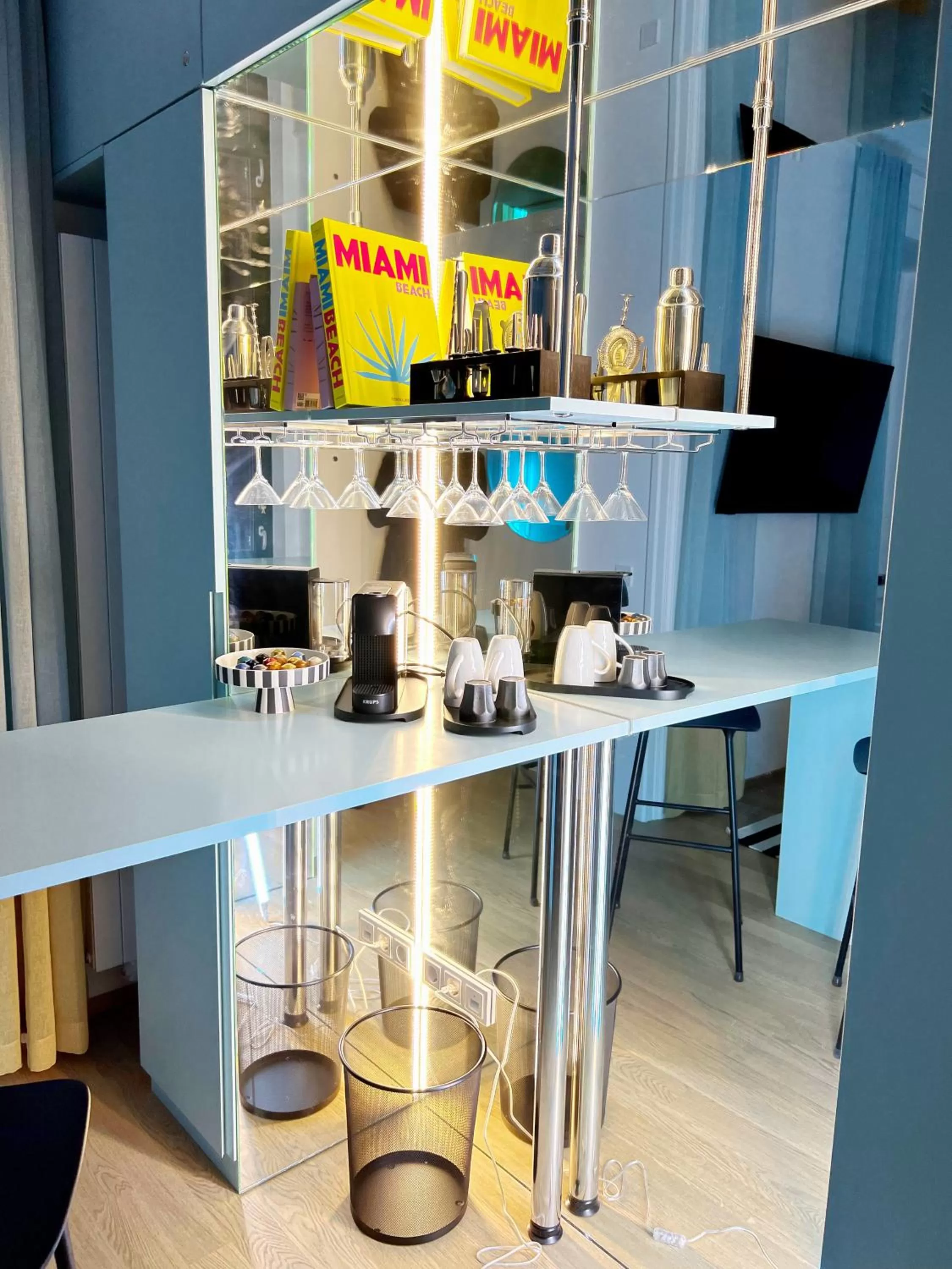 Lounge or bar in Sissi West