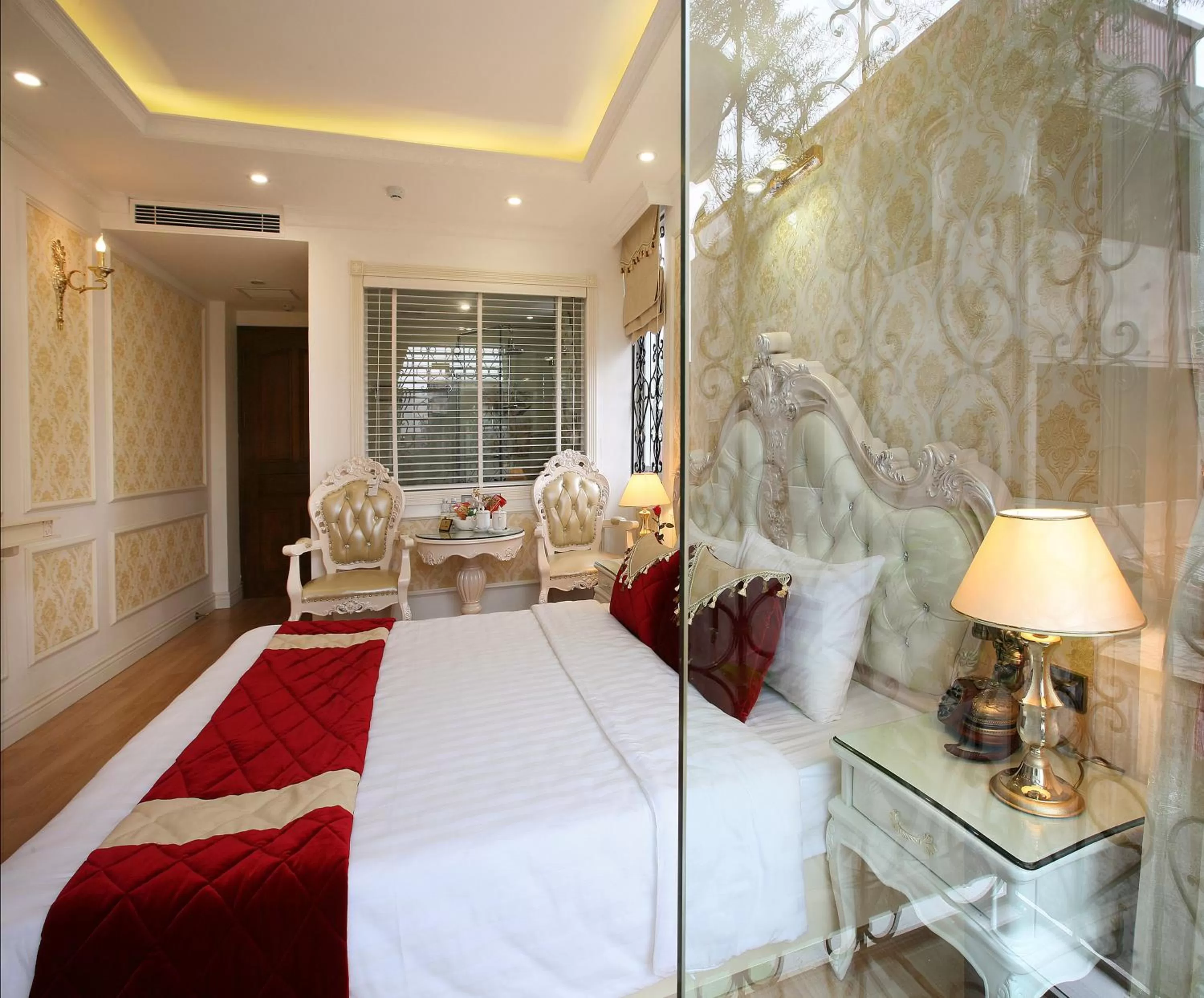 Bedroom, Bed in Hanoi Hotel Royal