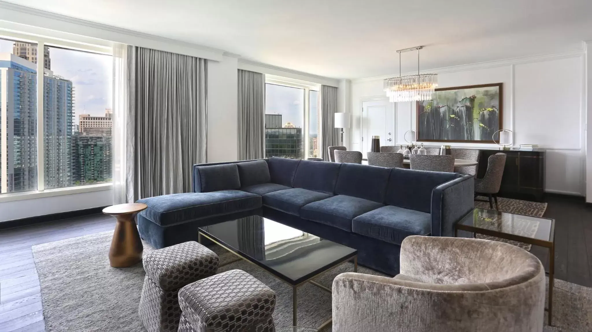 Photo of the whole room, Seating Area in InterContinental Buckhead Atlanta, an IHG Hotel