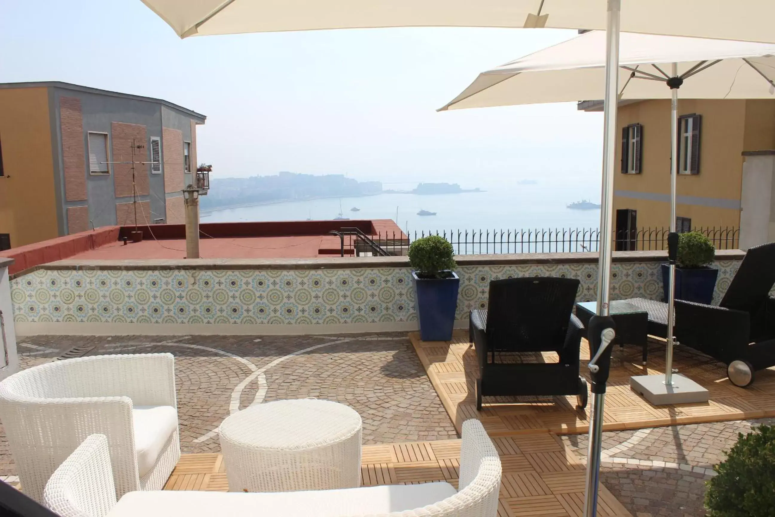 Area and facilities, Balcony/Terrace in BW Signature Collection Hotel Paradiso
