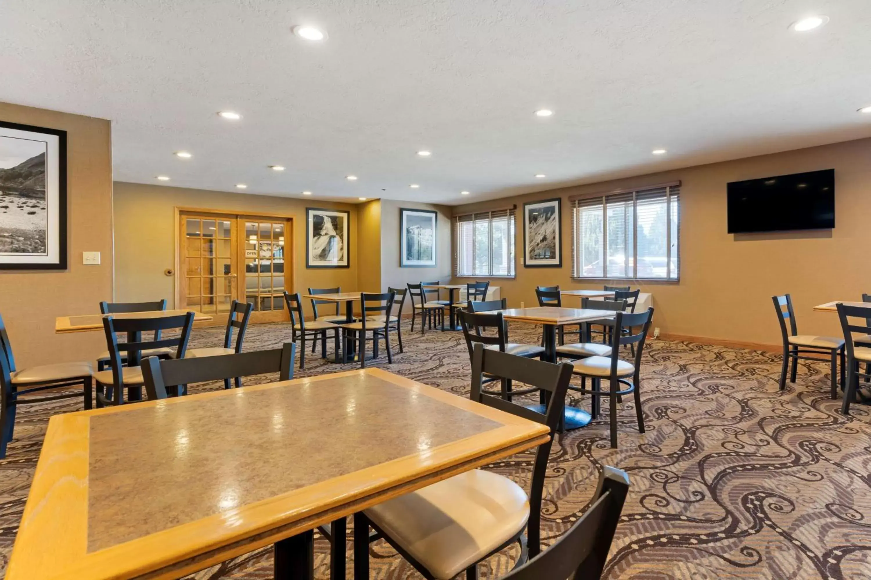 Breakfast, Restaurant/Places to Eat in Best Western Blackfoot Inn