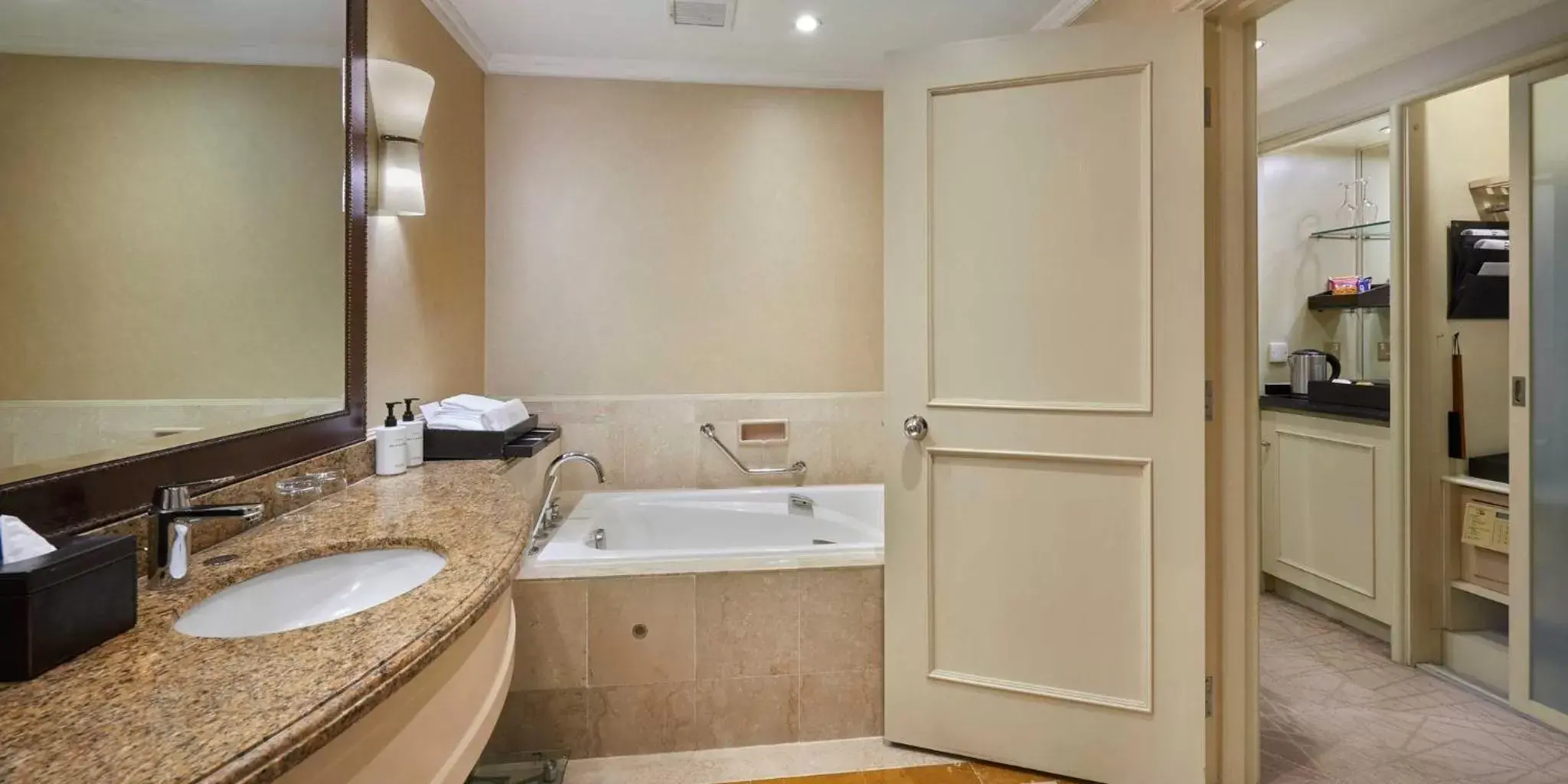 Photo of the whole room, Bathroom in InterContinental Kuala Lumpur, an IHG Hotel