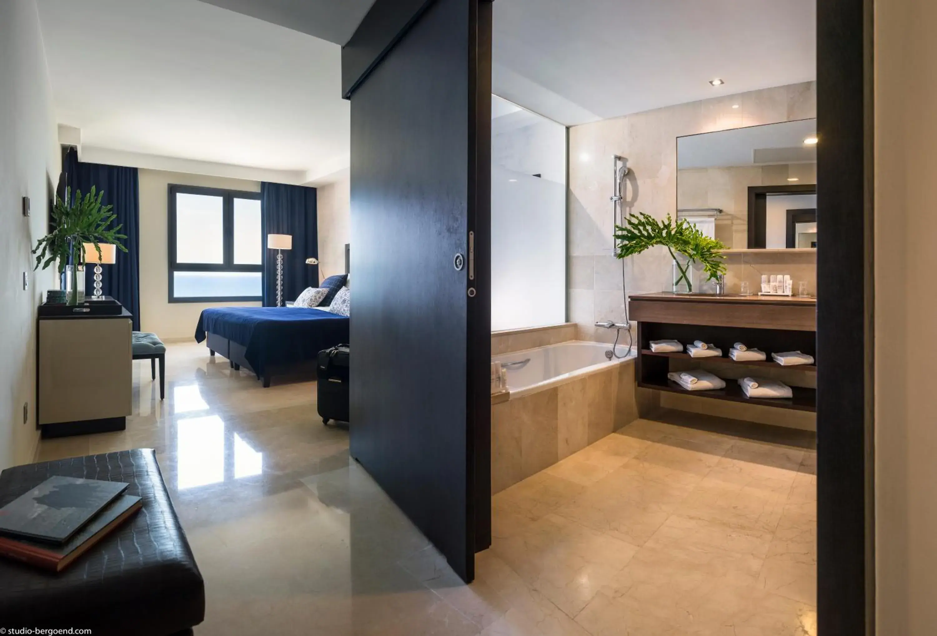 Bathroom, Lobby/Reception in Radisson Blu Resort Gran Canaria
