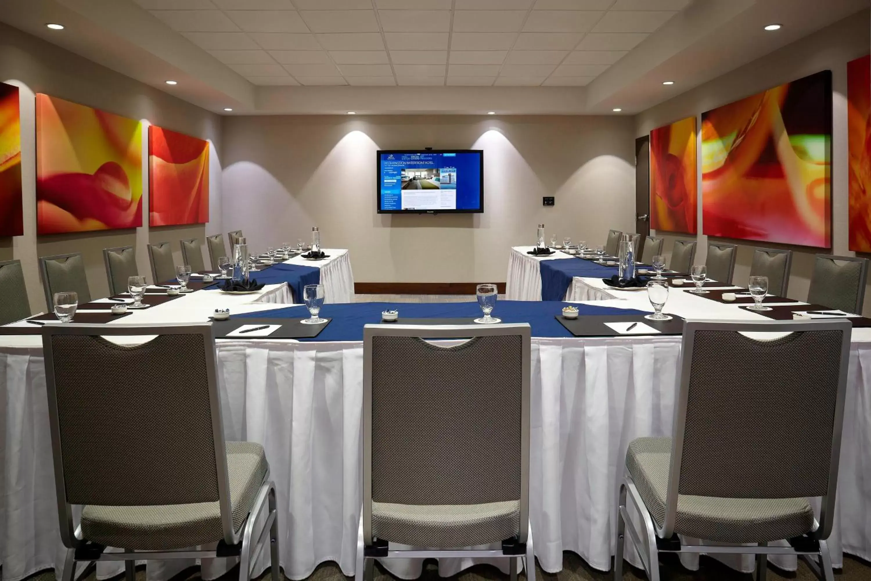 Meeting/conference room in Delta Hotels by Marriott Kingston Waterfront