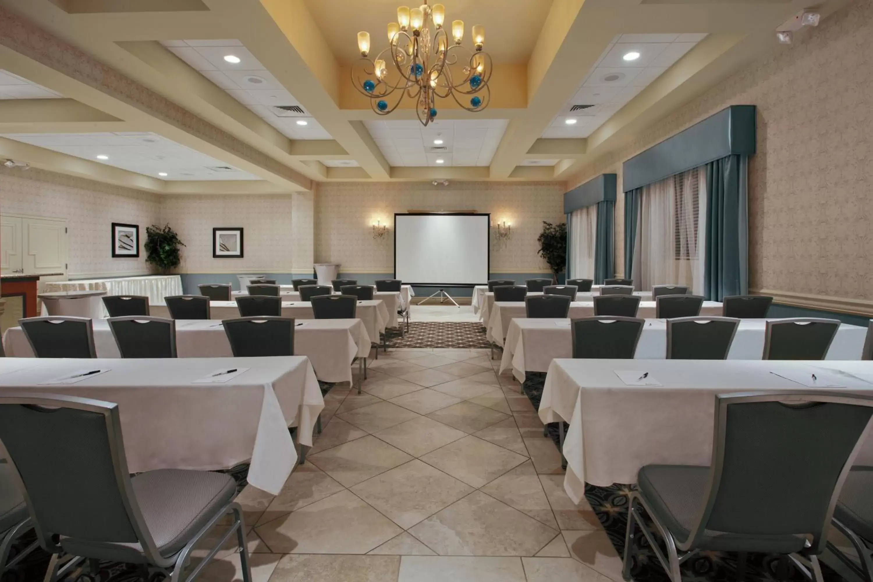 Banquet/Function facilities in Radisson Freehold