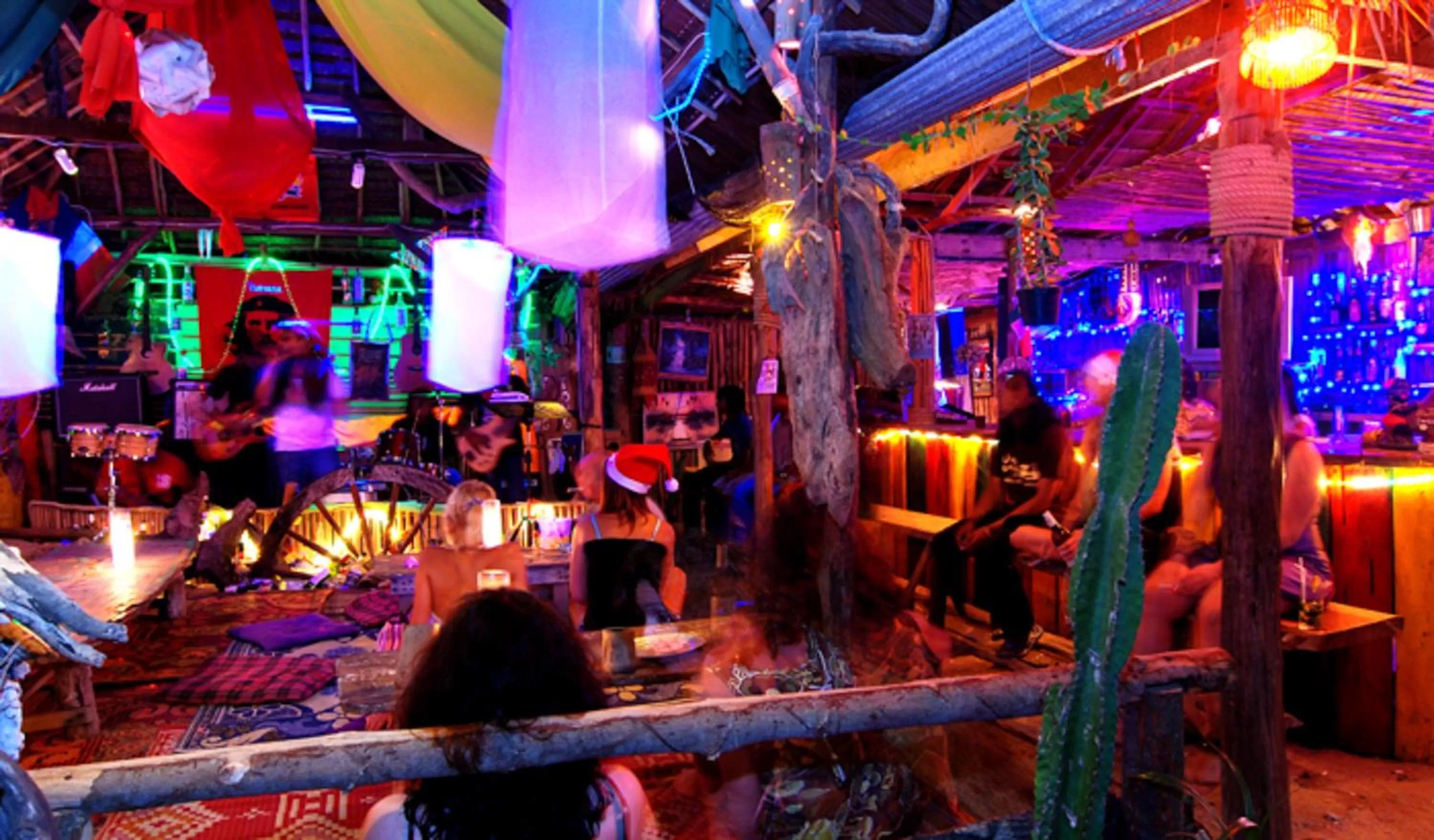 Restaurant/places to eat in Lanta Emerald Bungalow