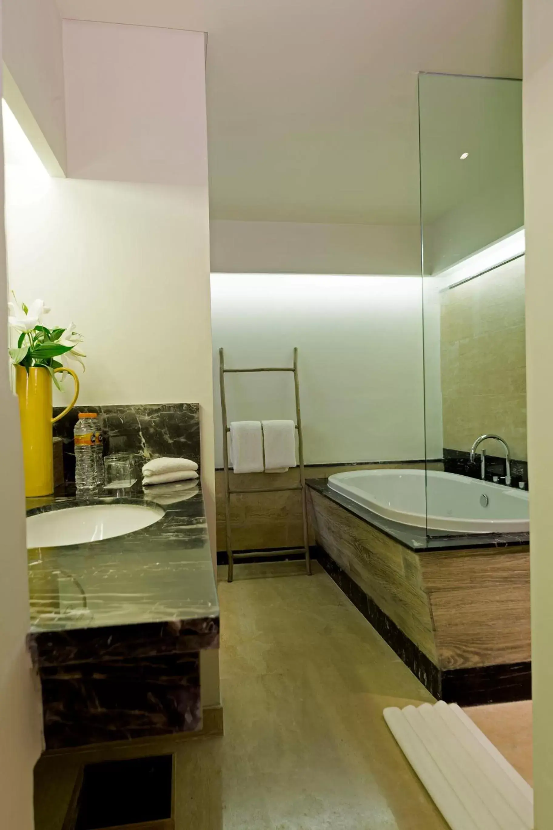 Bathroom in Bali Paragon Resort Hotel
