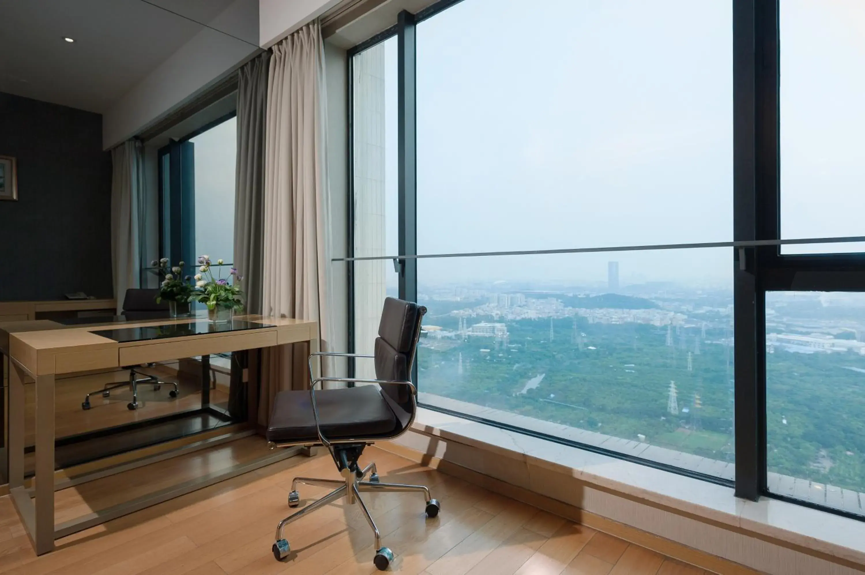 Garden view in Yicheng Pazhou Poly World Trade Centre Apartment