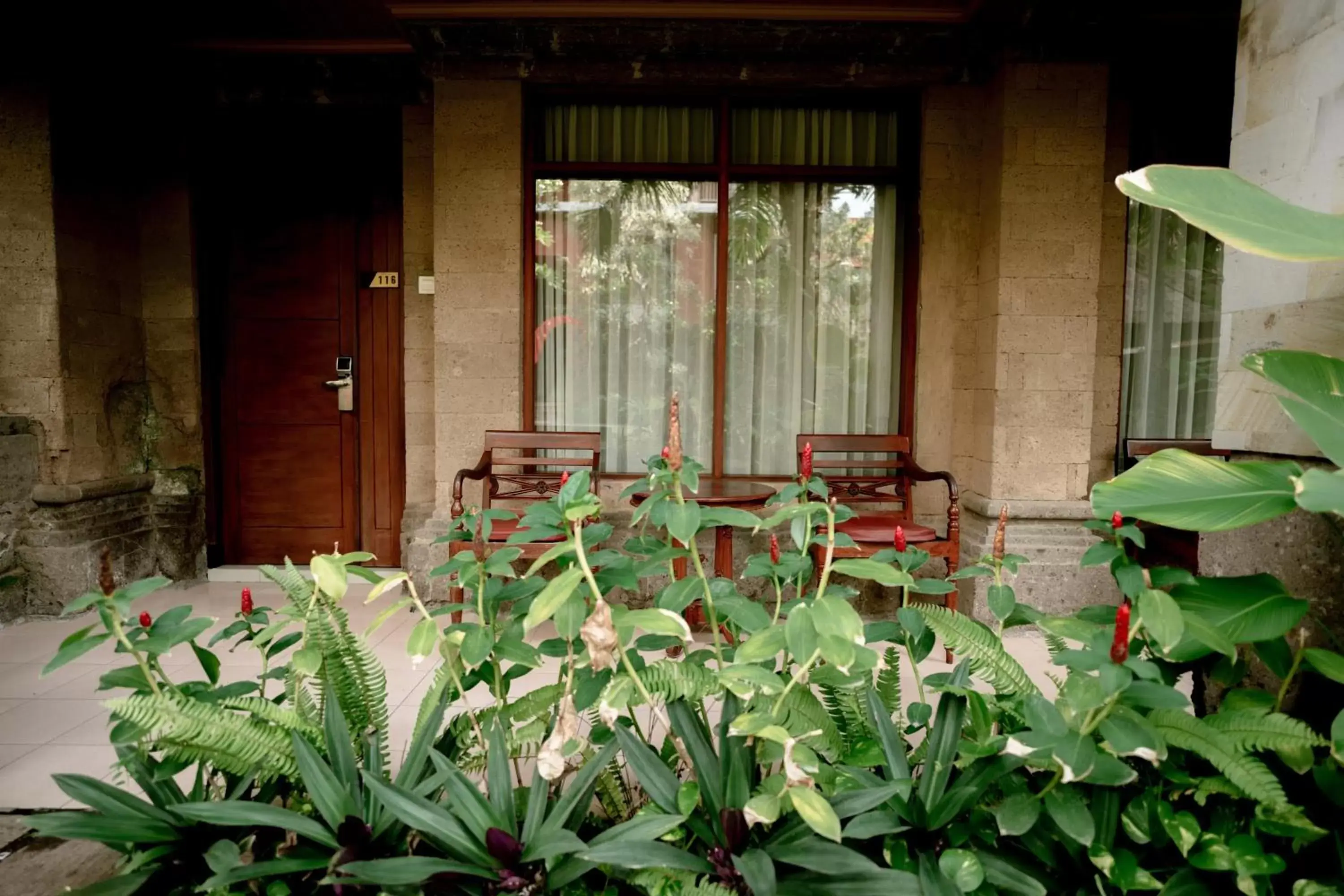 Balcony/Terrace, Restaurant/Places to Eat in Fourteen Roses Boutique Hotel, Kuta