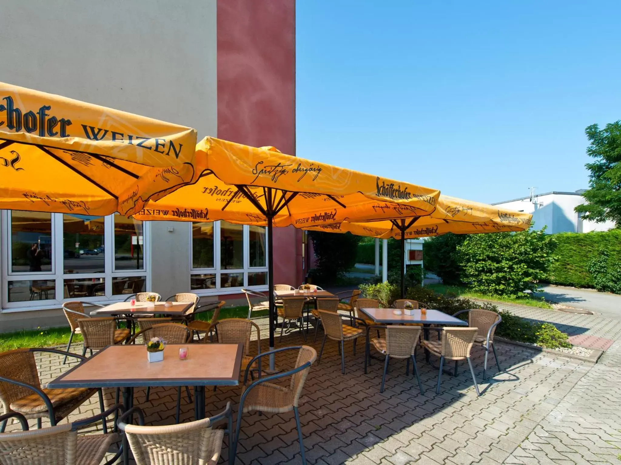 Balcony/Terrace, Restaurant/Places to Eat in ACHAT Hotel Schwarzheide Lausitz