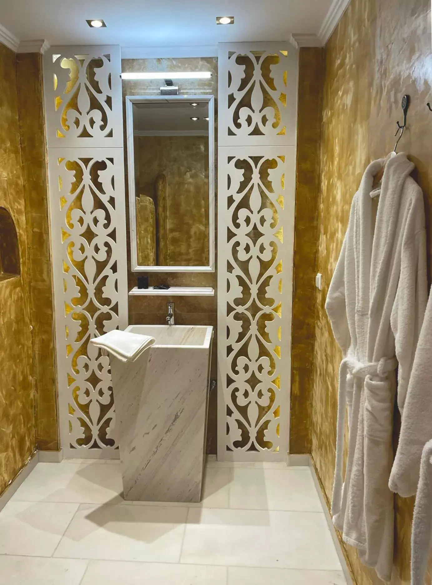 Bathroom in Amina Hanem Boutique Apartments